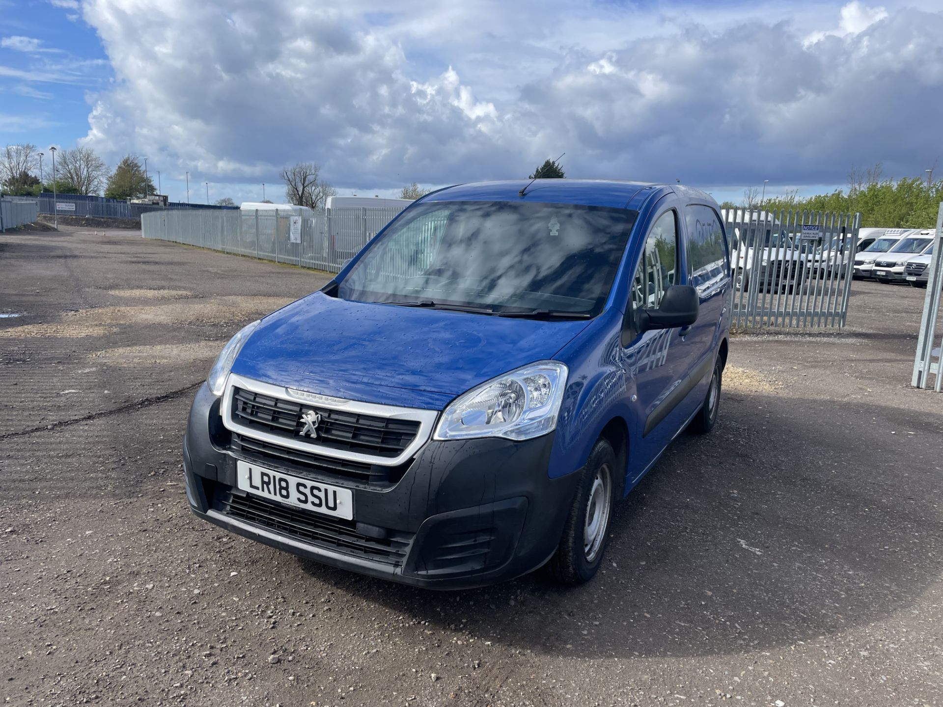 ** ON SALE ** Peugeot Partner S 1.5 BlueHDI 75 L1H1 2018 '18 Reg' - ULEZ Compliant - CD Player - Image 3 of 21