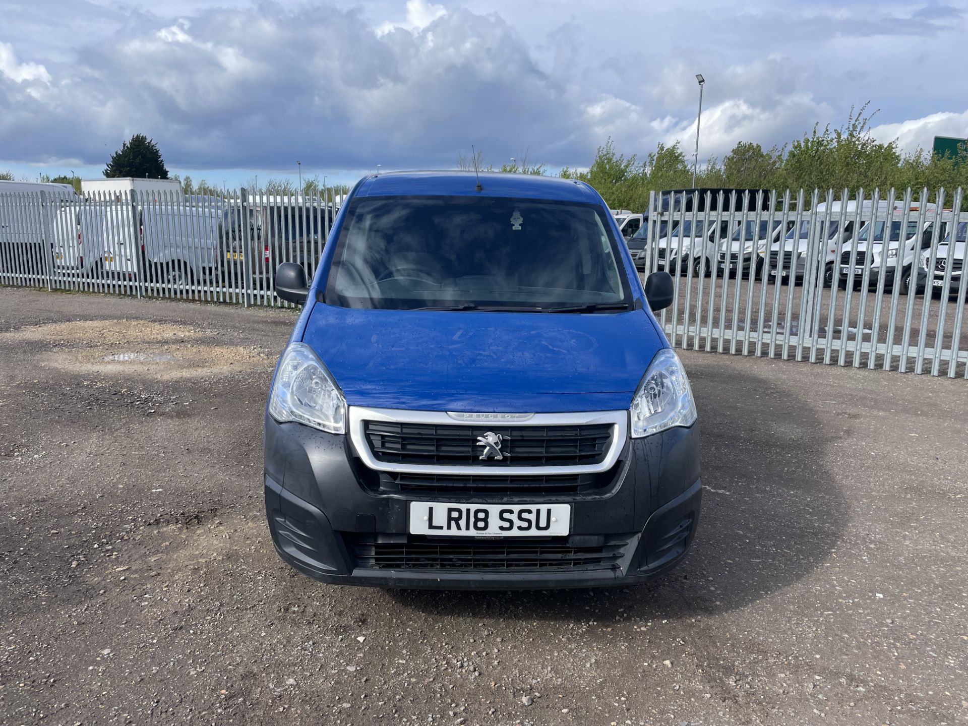 Peugeot Partner S 1.5 BlueHDI 75 L1H1 2018 '18 Reg' - ULEZ Compliant - CD Player - Image 2 of 21