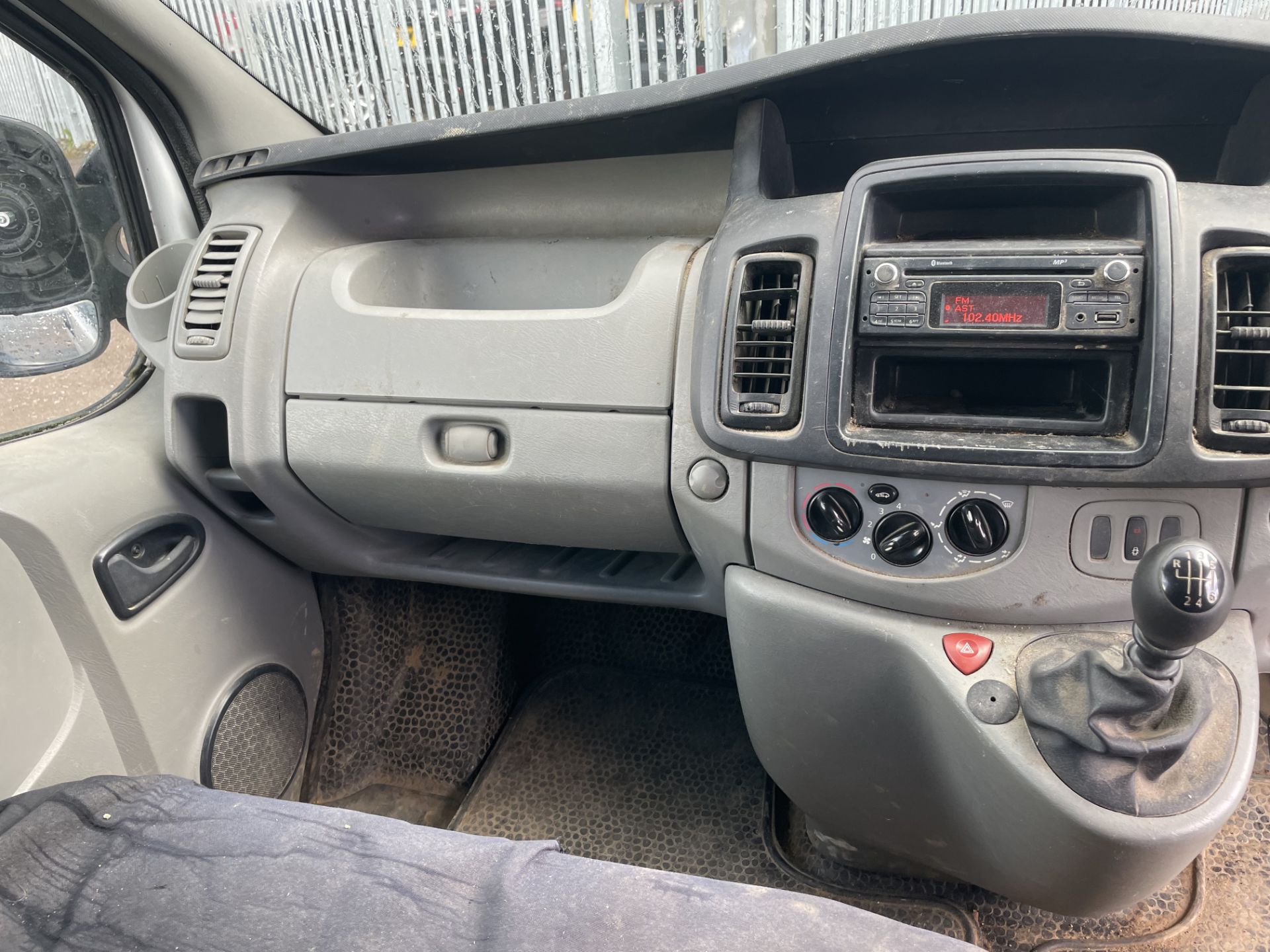 ** ON SALE ** Vauxhall Vivaro 2900 2.0 115 H3 L3 Panel Van 2014 '14 Reg' -Bluetooth Handsfree - Image 19 of 24