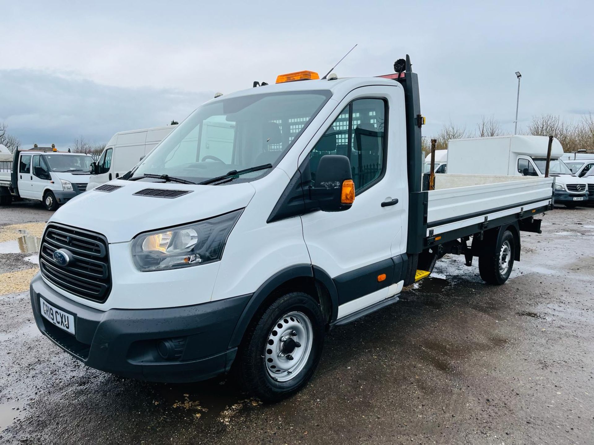 Ford Transit Dropside 350 L3 RWD TDCI 130 2.0 -2019 '19 Reg'- Tow Bar-ULEZ Compliant -1 Former Owner - Image 3 of 24