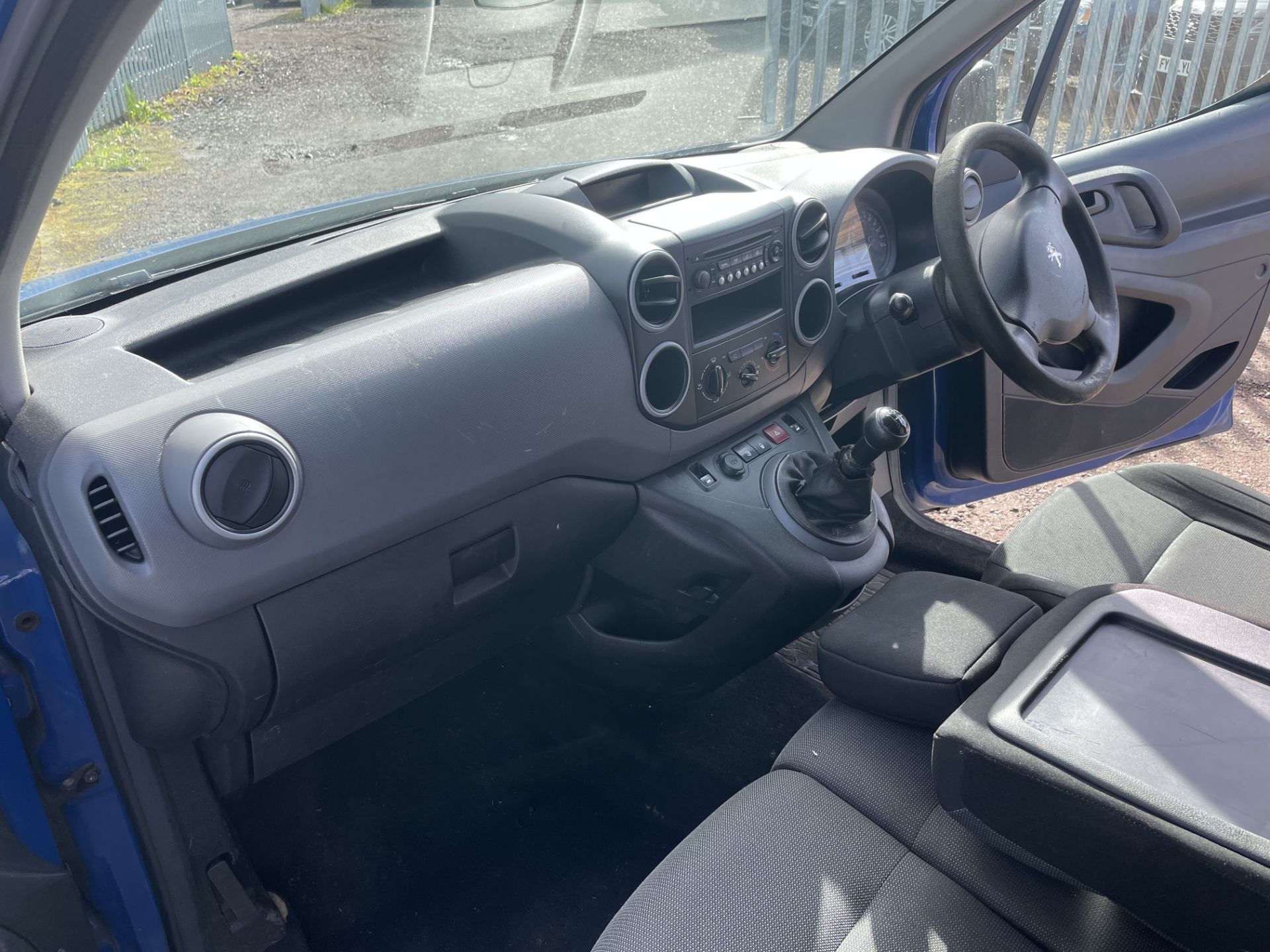 Peugeot Partner S 1.5 BlueHDI 75 L1H1 2018 '18 Reg' - ULEZ Compliant - CD Player - Image 18 of 21