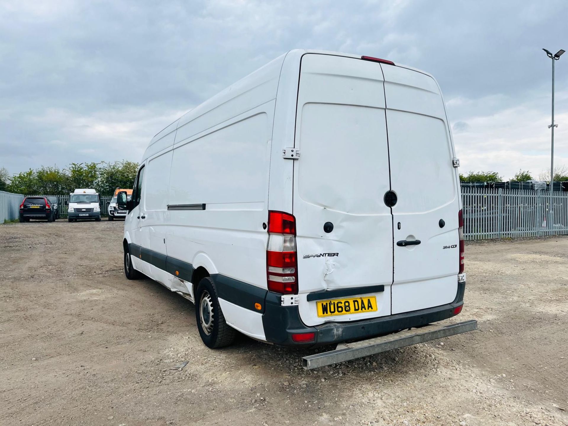 Mercedes-Benz Sprinter 314 2.1 CDI 3.5T L3H3-2018 '68 Reg'-ULEZ Compliant -Bluetooth Audio -No Vat - Bild 5 aus 25