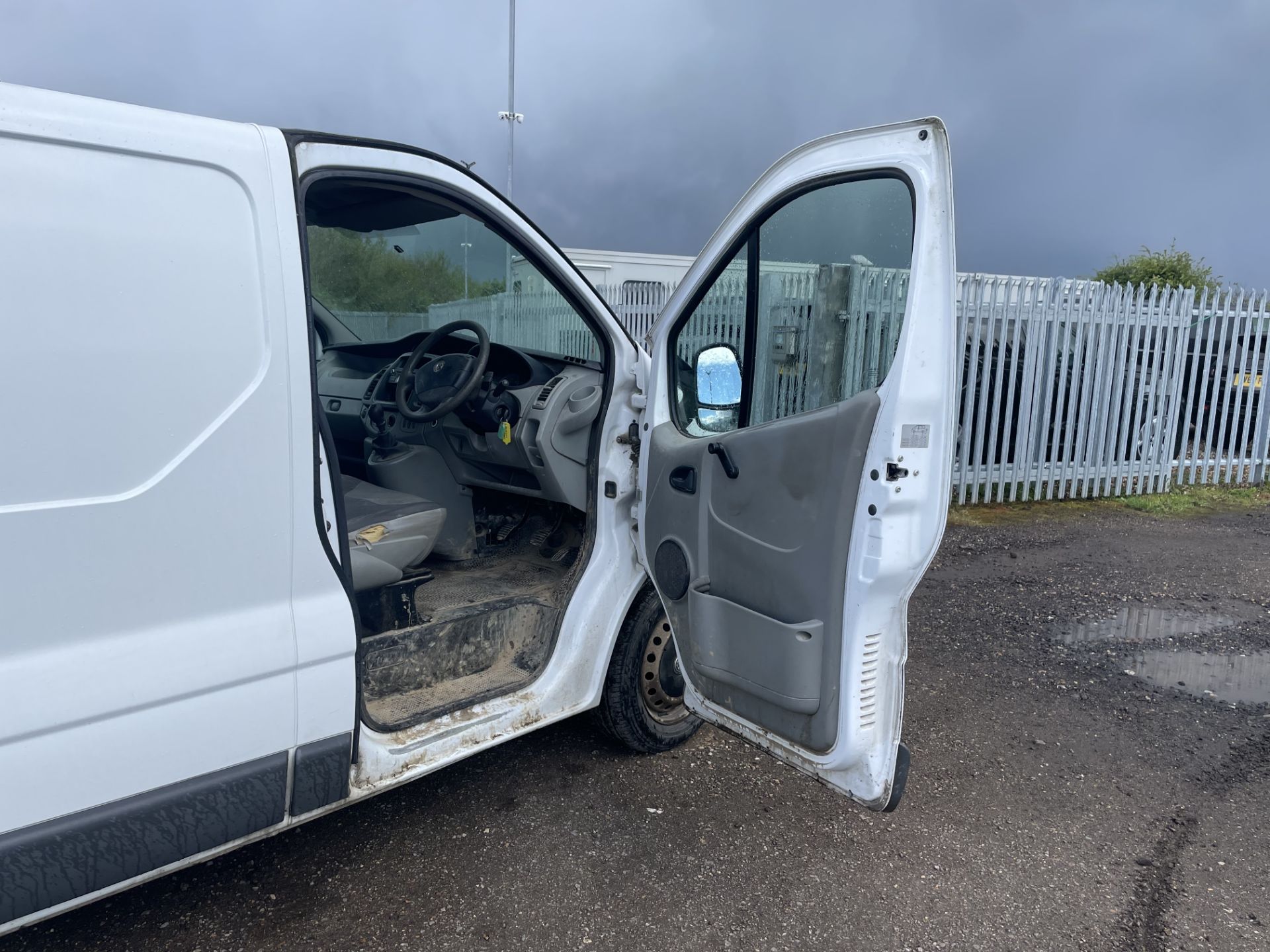 ** ON SALE ** Vauxhall Vivaro 2900 2.0 115 H3 L3 Panel Van 2014 '14 Reg' -Bluetooth Handsfree - Image 14 of 24