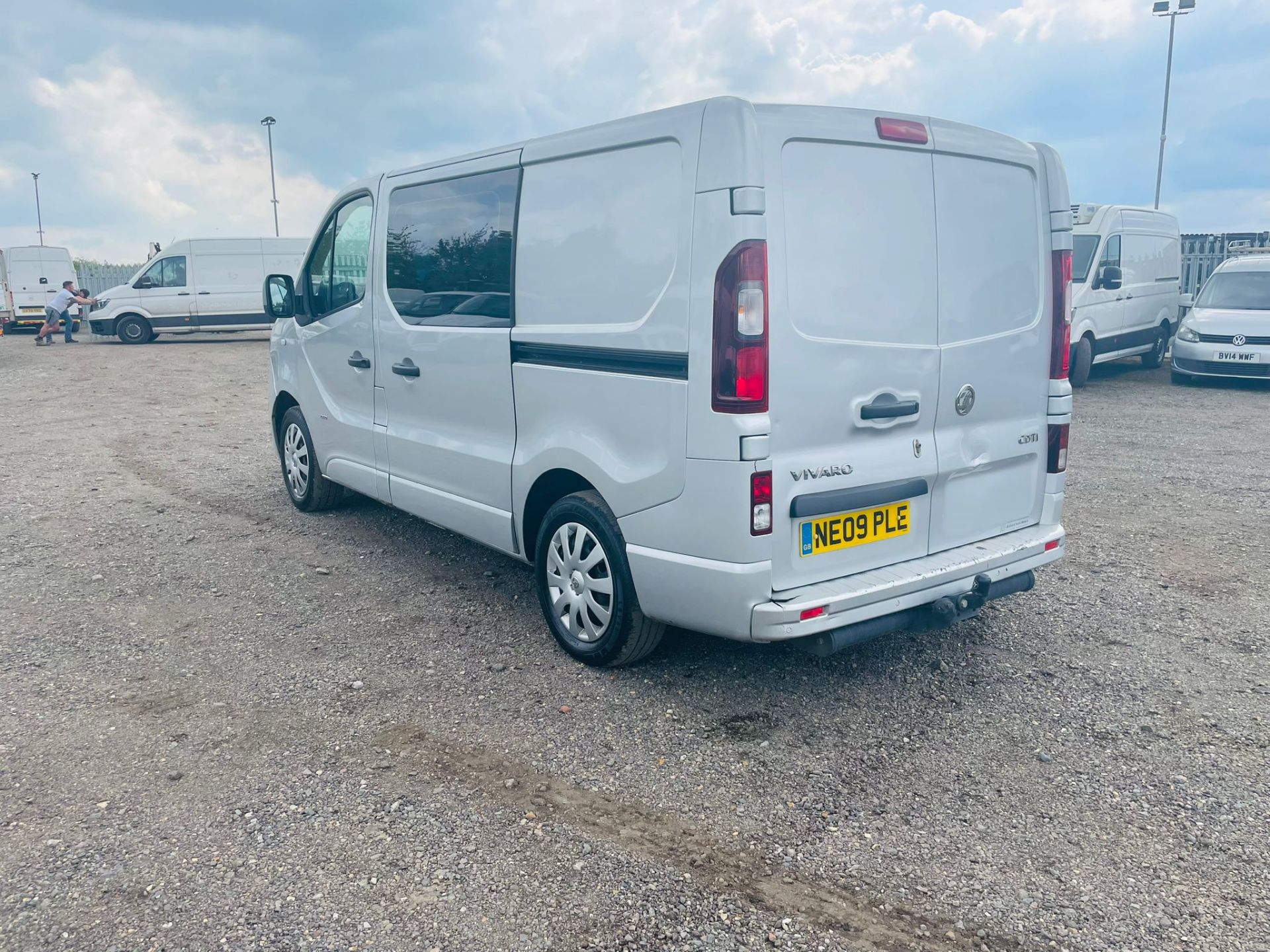 Vauxhall Vivaro 1.6 CDTI 115 Sportive L1 H1 CrewVan 2015 '15 Reg' A/C - 6 Seats - No Vat - Image 9 of 33