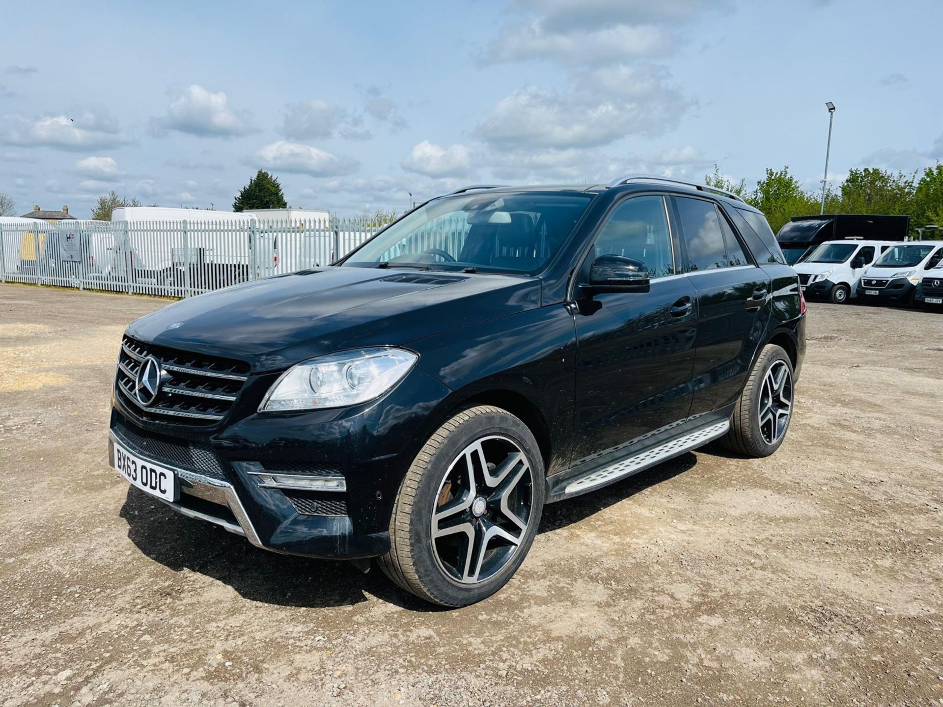 ** ON SALE ** Mercedes Benz ML350 3.0 CDI BlueTec AMG Sport Tiptronic 2013 '63 Reg' Sat Nav - A/C - Image 3 of 40