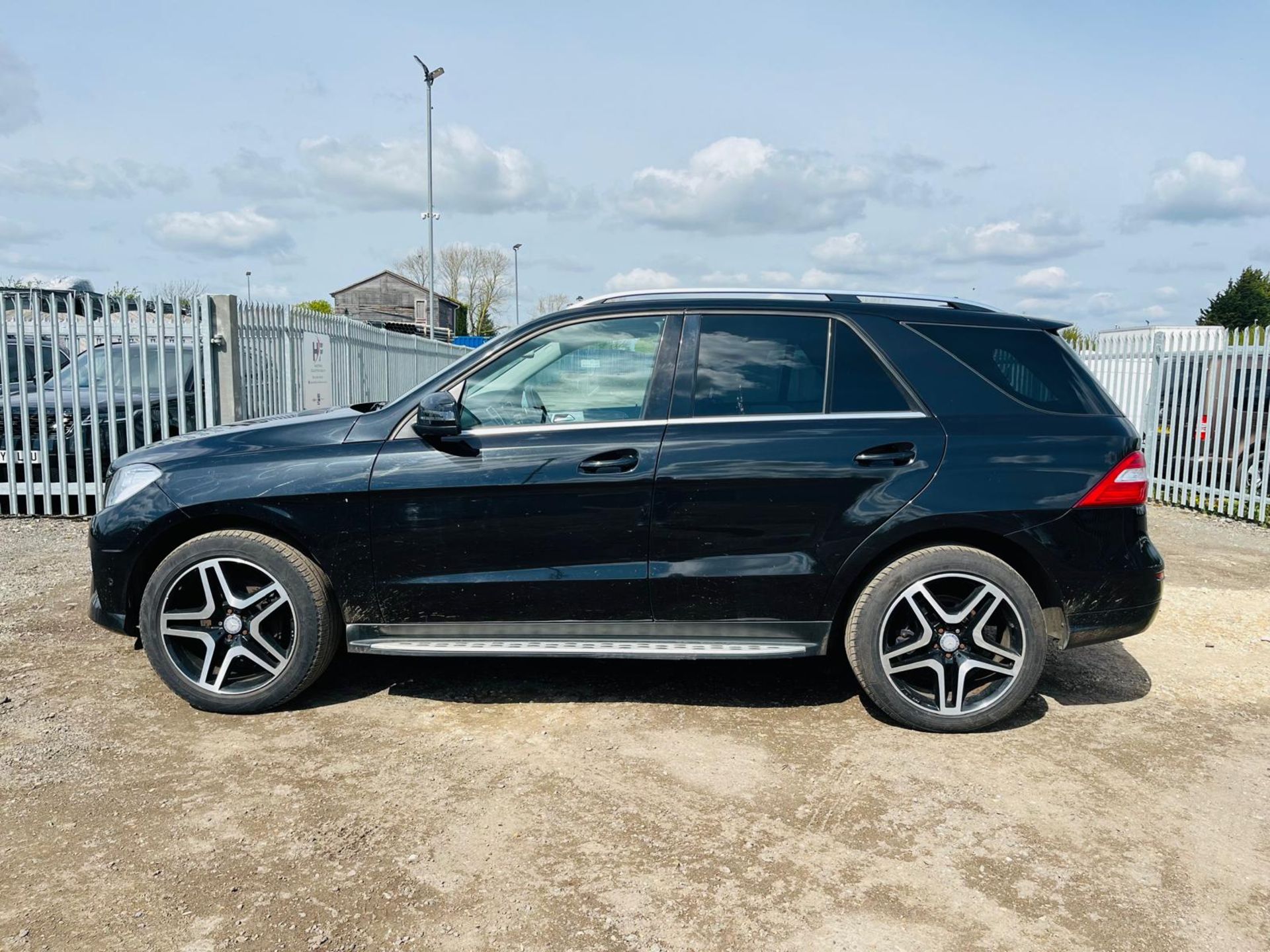 Mercedes Benz ML350 3.0 CDI BlueTec AMG Sport Tiptronic 2013 '63 Reg' Sat Nav - A/C - No Vat - Image 4 of 40