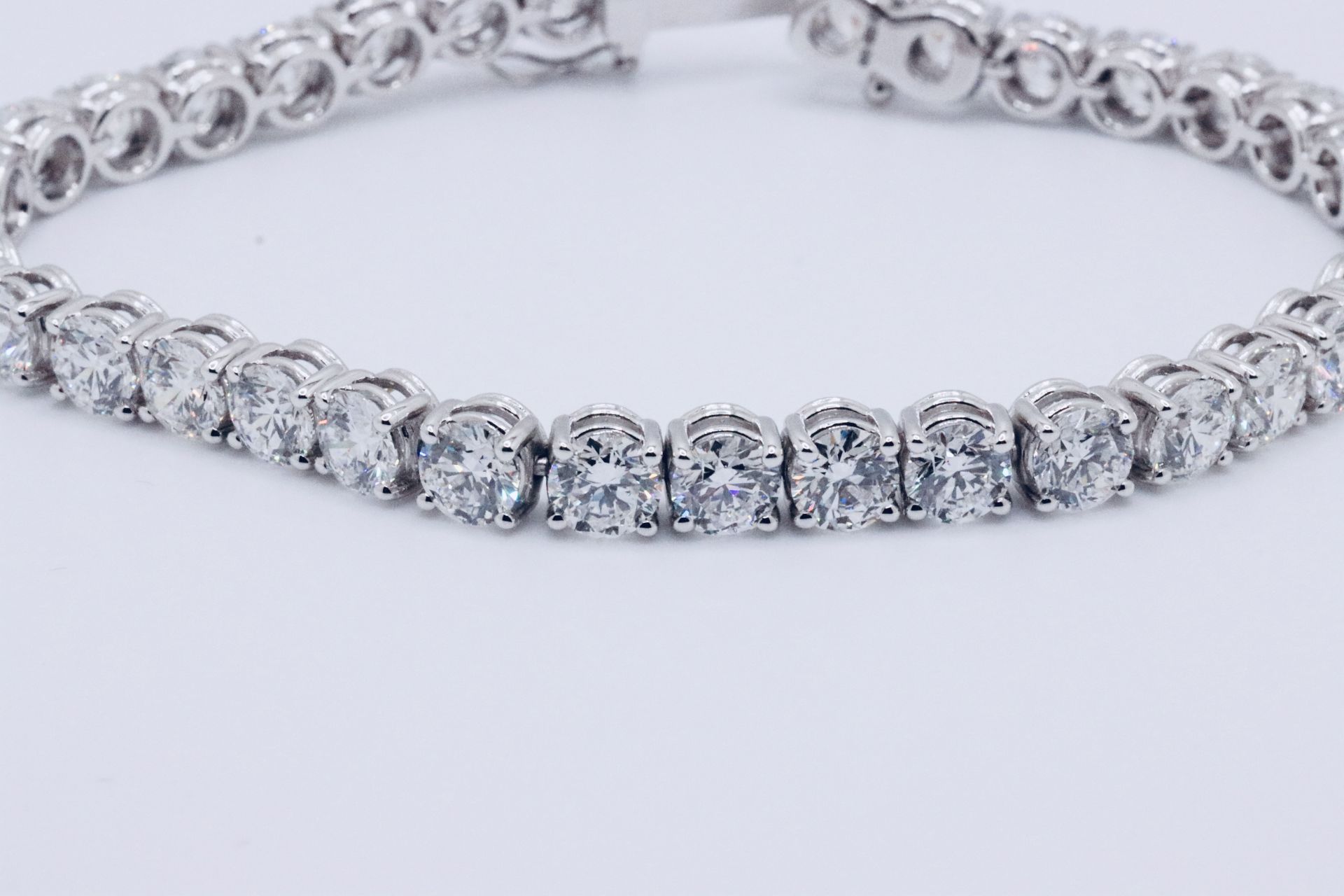 Round Brilliant Cut 18 Carat Natural Diamond Tennis Bracelet E Colour VS Clarity - 18Kt White Gold - Bild 7 aus 10