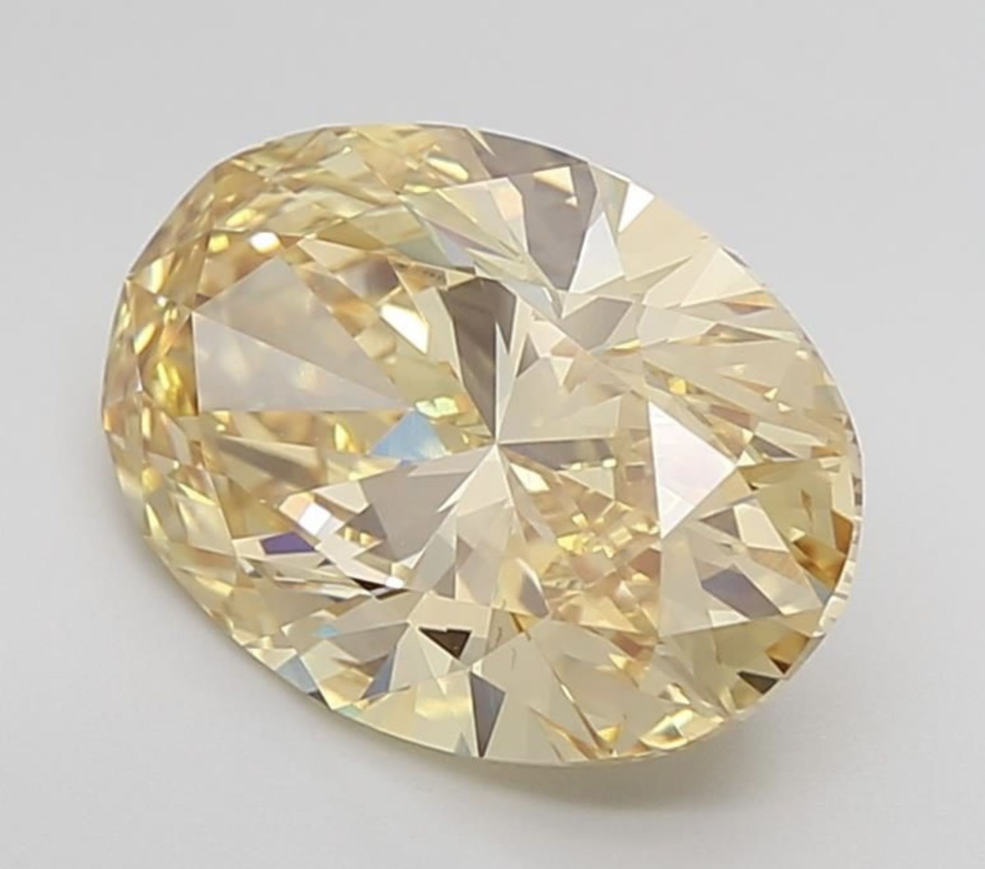 Oval Diamond 6.00 Carat Fancy Yellow Colour VS1 Clarity EX EX - IGI - Bild 8 aus 9