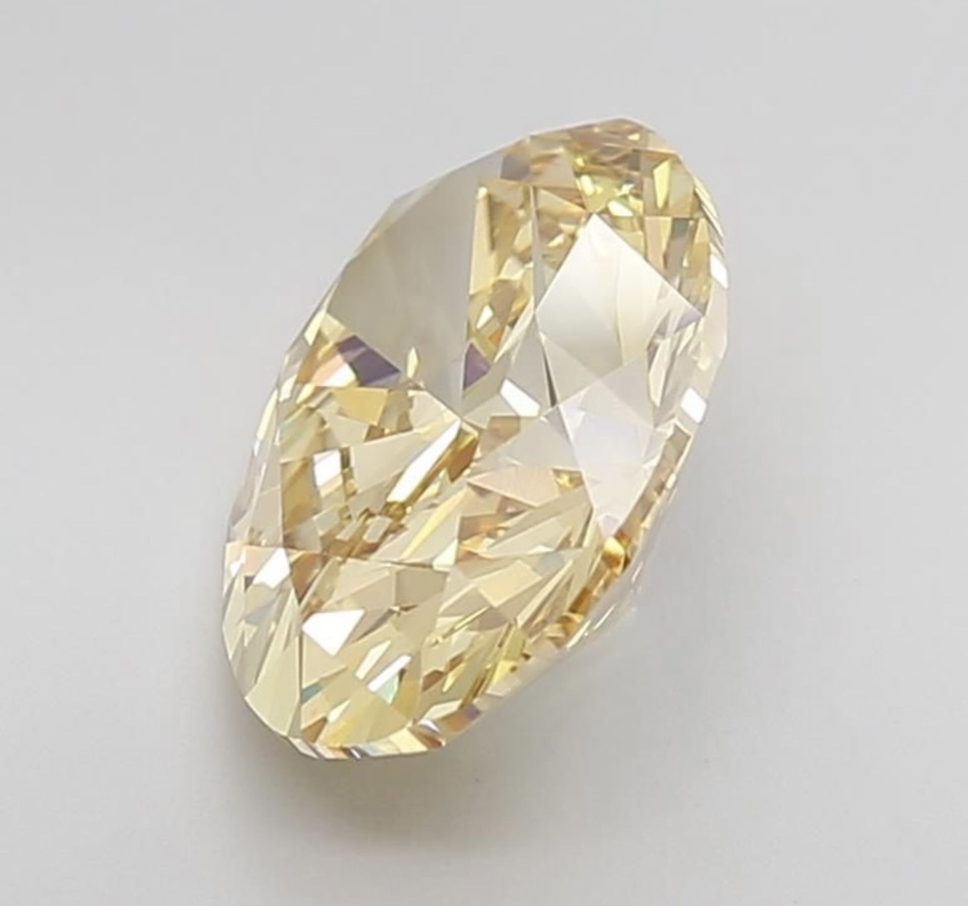 Oval Diamond 6.00 Carat Fancy Yellow Colour VS1 Clarity EX EX - IGI - Bild 3 aus 9