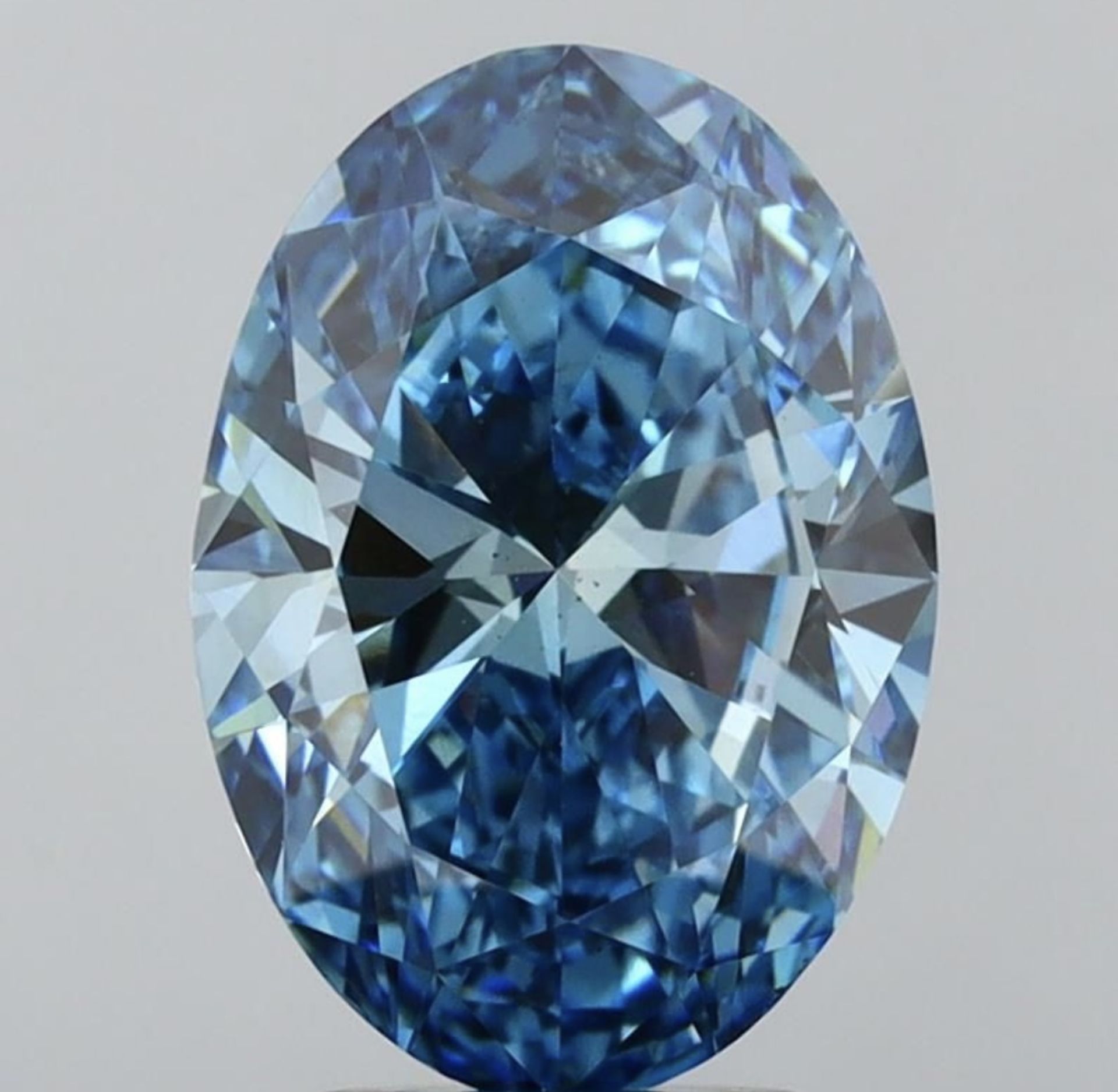 Oval Diamond 5.00 Carat Fancy Blue Colour VS2 Clarity EX EX - IGI - Bild 7 aus 9