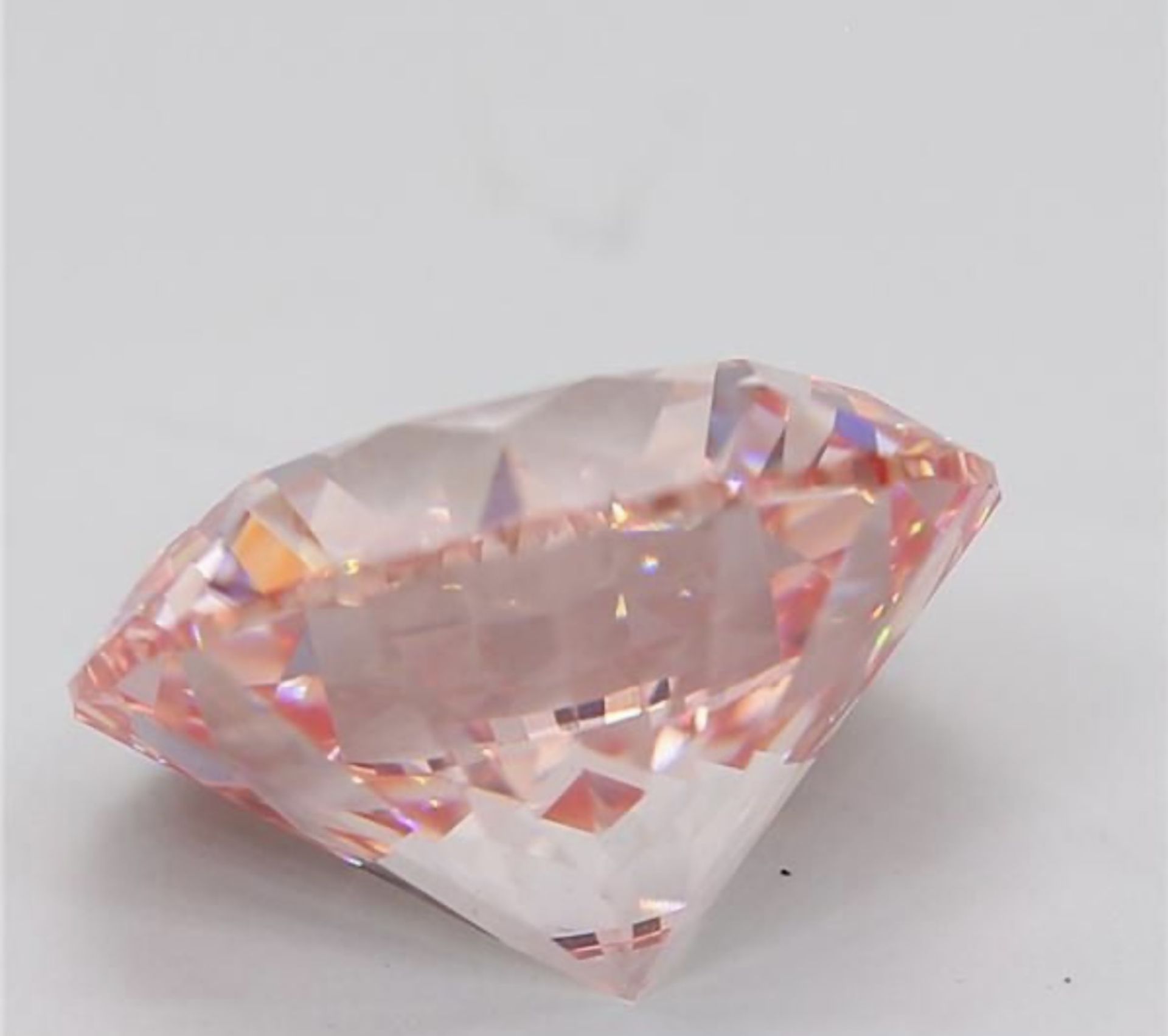 Round Brilliant Cut Diamond 7.42 Carat Fancy Pink Colour VS1 Clarity - IGI Certificate - Image 5 of 7