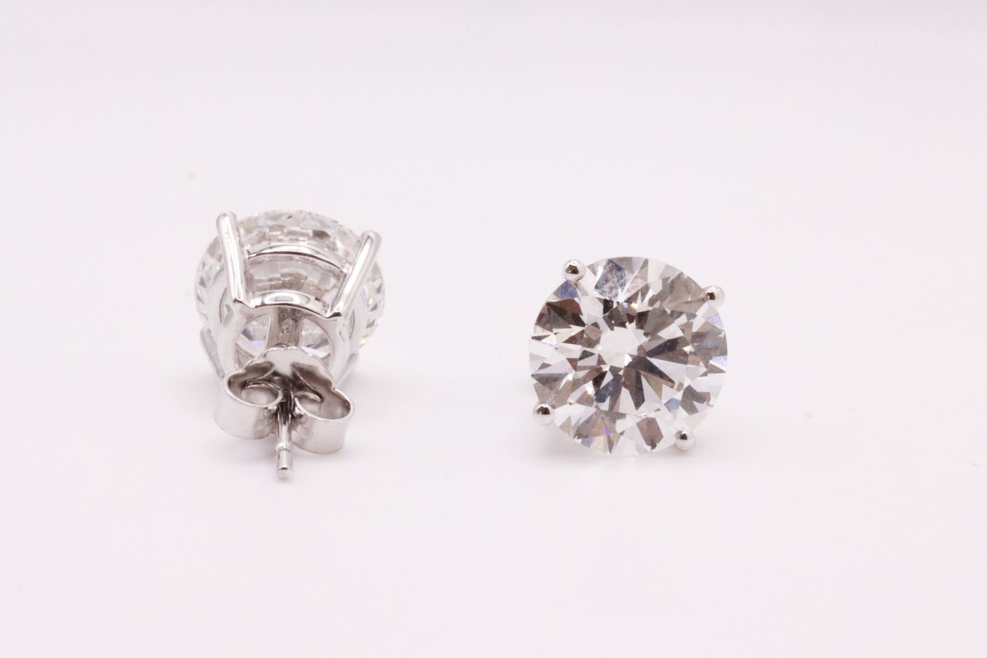 ** ON SALE ** Round Brilliant Cut 8.93 Carat Diamond 18kt White Gold Earrings-F/E Colour VVS Clarity - Image 4 of 9