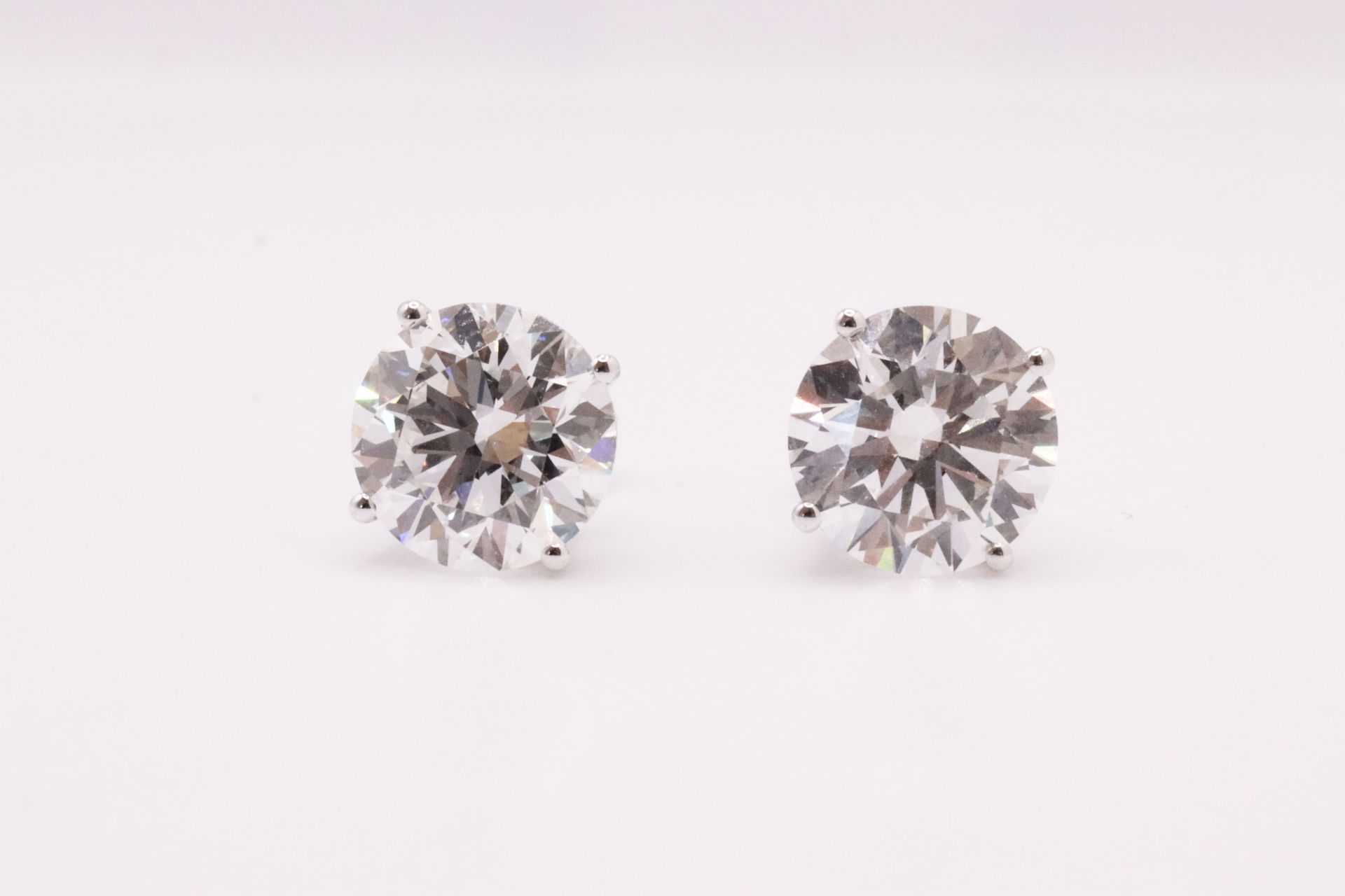 ** ON SALE ** Round Brilliant Cut 8.93 Carat Diamond 18kt White Gold Earrings-F/E Colour VVS Clarity - Image 6 of 9