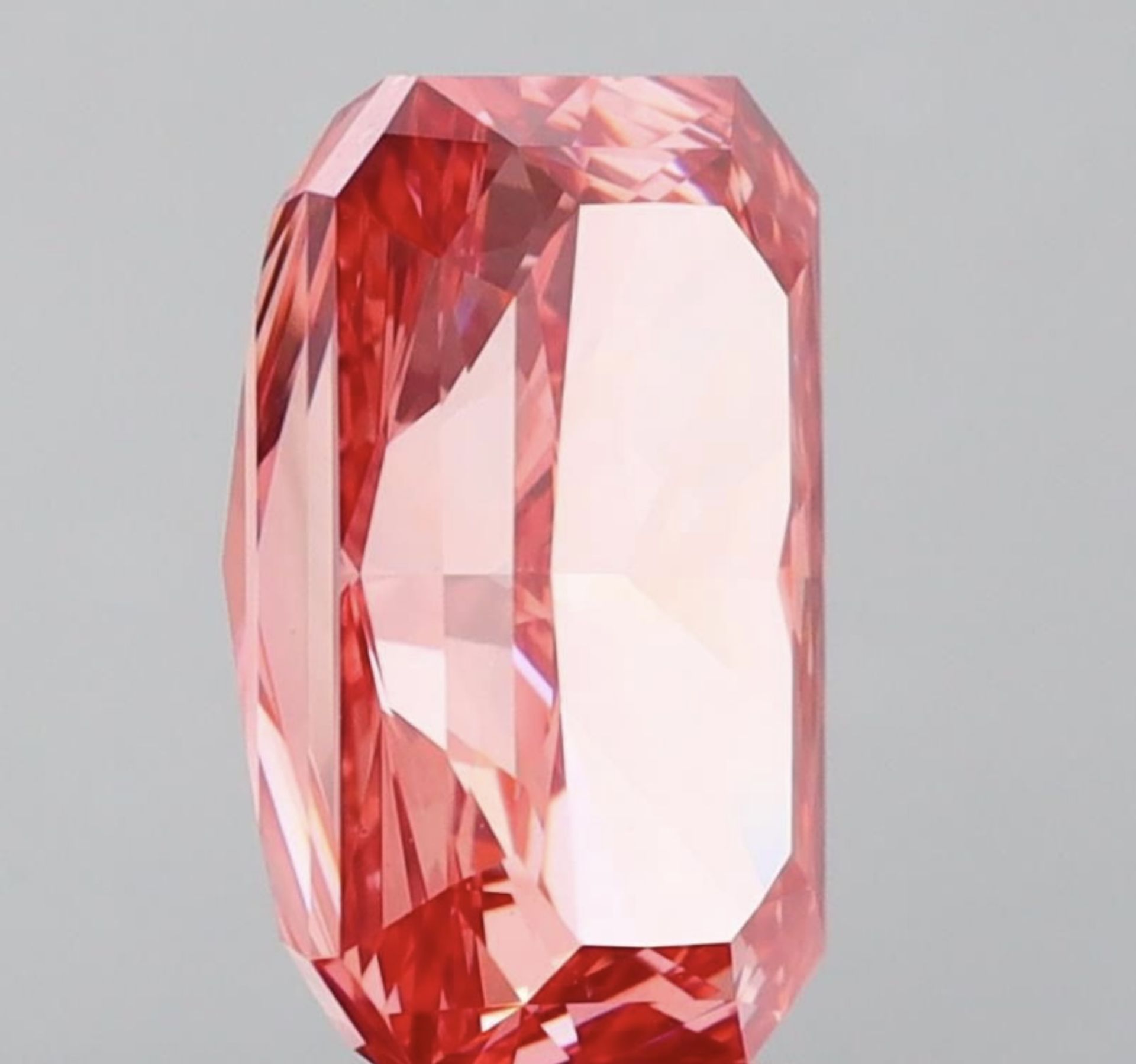 ** ON SALE ** Radient Cut 6.13 Carat Diamond Fancy Red .Pink Colour VS1 Clarity EX EX - IGI ** RARE - Image 6 of 8