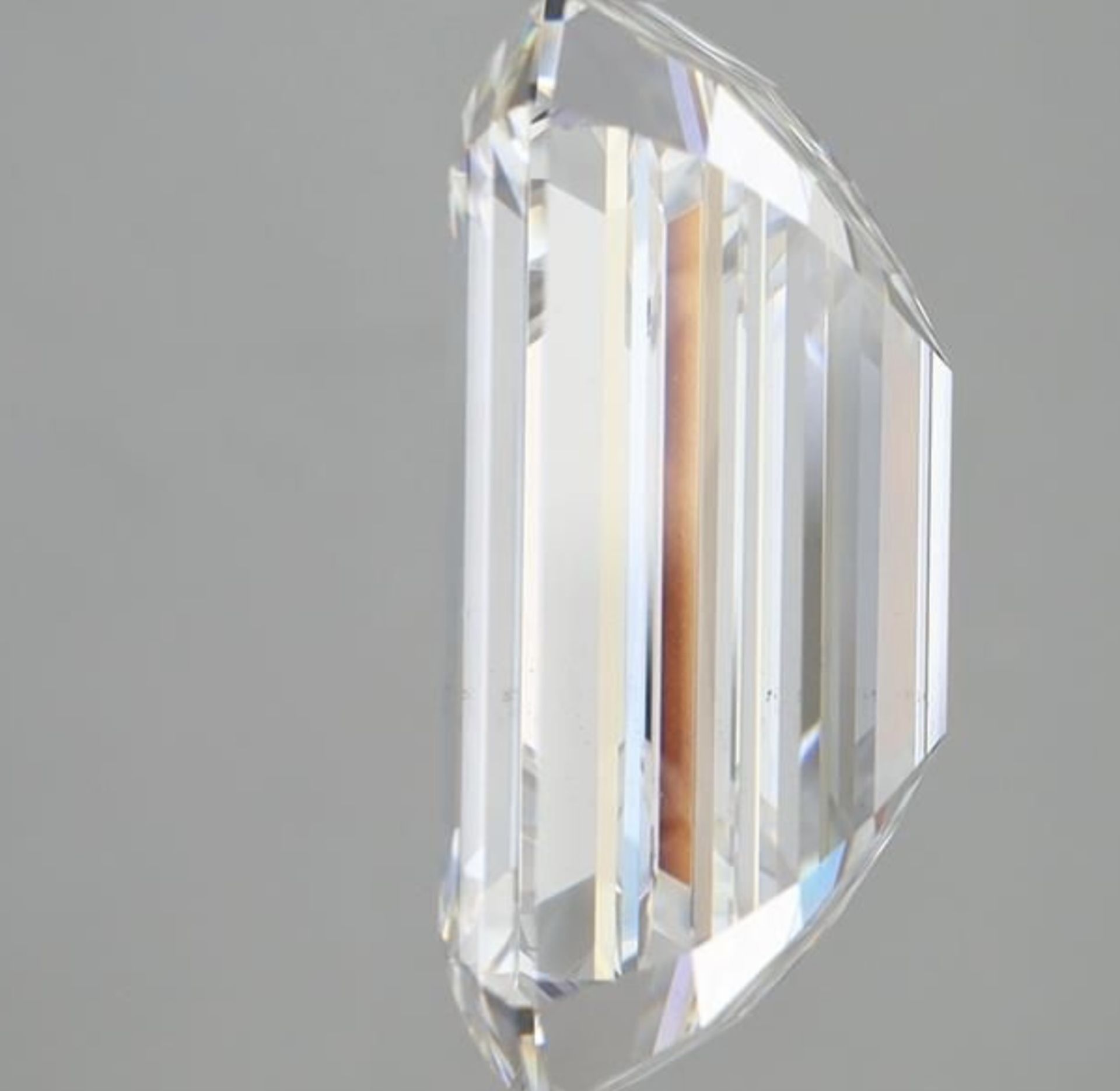Emerald Cut Diamond F Colour SI1 Clarity 11.04 Carat EX EX - IGI - Bild 3 aus 8