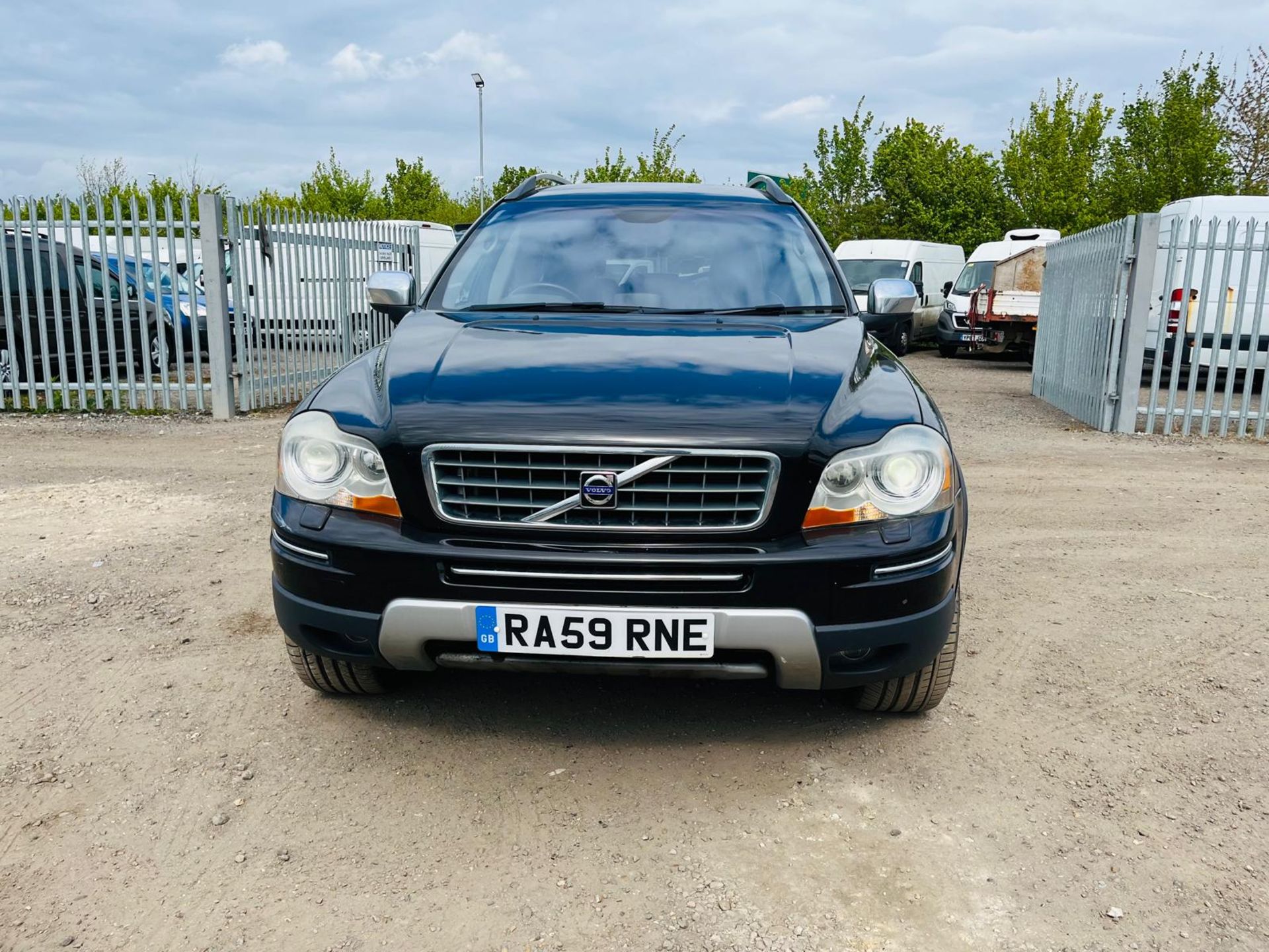 ** ON SALE ** Volvo XC90 2.4 D5 185 Executive G/T Estate 2009 '59 plate' - Climate Control - Image 2 of 31