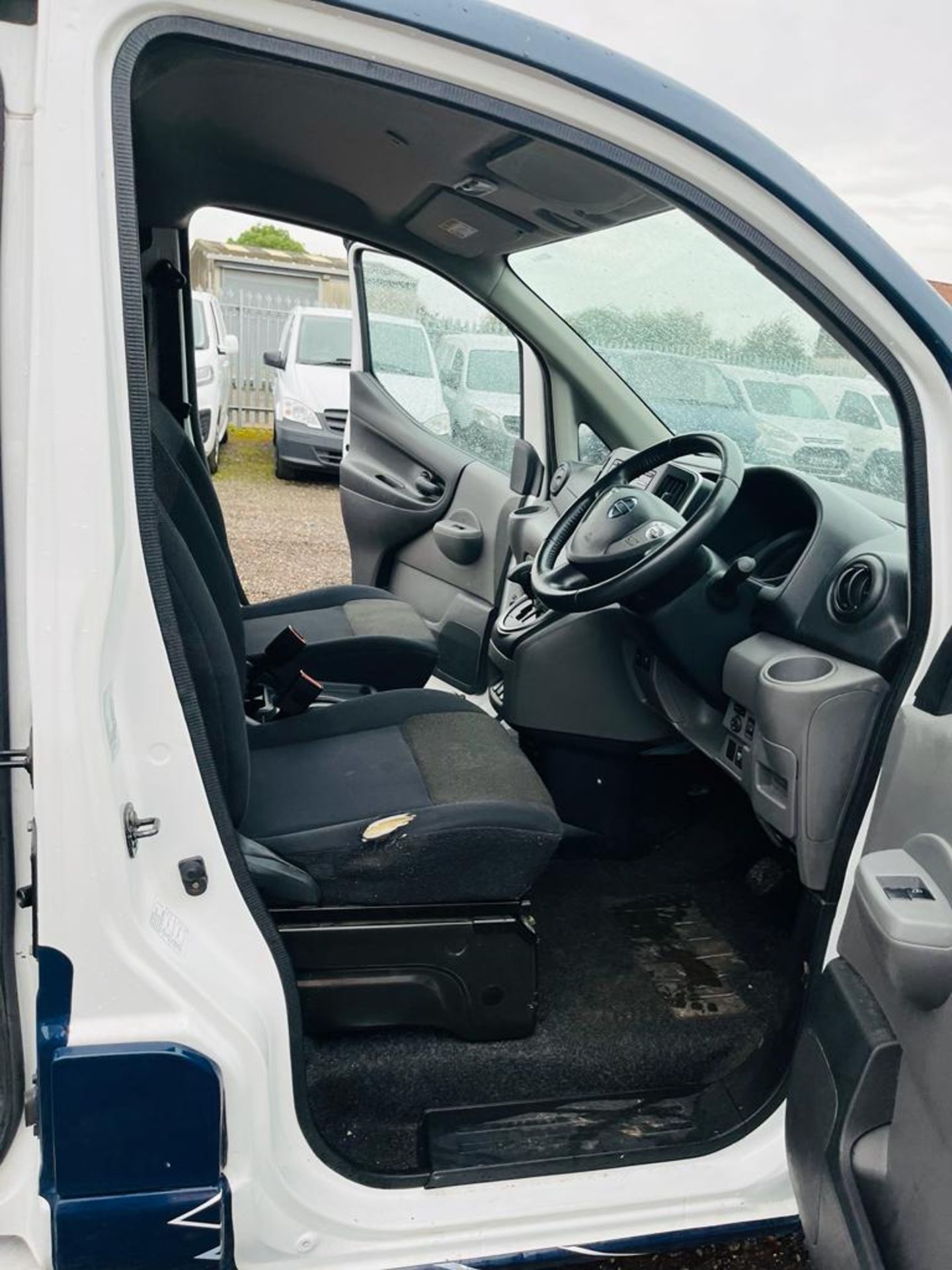 Nissan E-NV200 40KWH 109 Acenta 6.6/50KW 2020 '70 Reg' - ULEZ Compliant -Power Windows- Bluetooth - Image 19 of 30