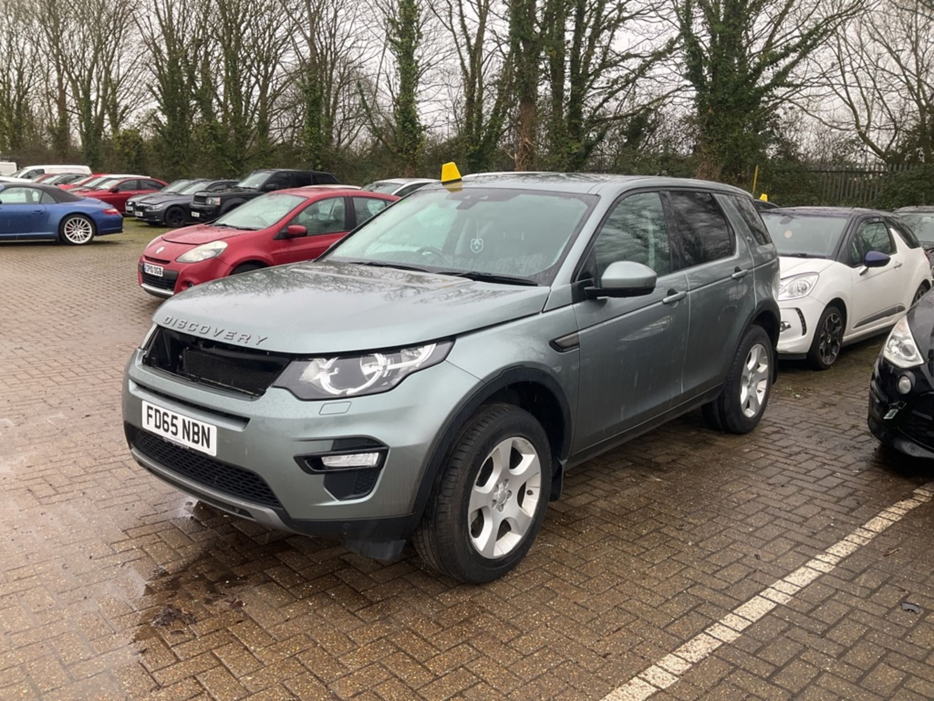 ** ON SALE ** Land Rover Discovery Sport 2.0 TD4 150 SE Tech 2015 '65 Reg' -ULEZ Compliant - Image 2 of 8