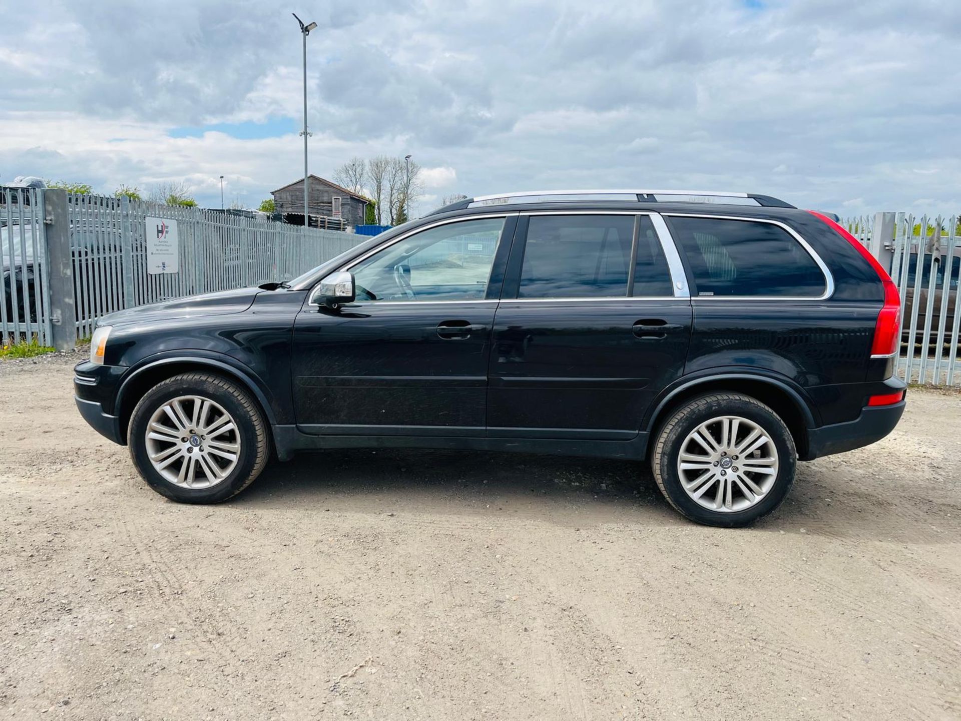 ** ON SALE ** Volvo XC90 2.4 D5 185 Executive G/T Estate 2009 '59 plate' - Climate Control - Image 4 of 31