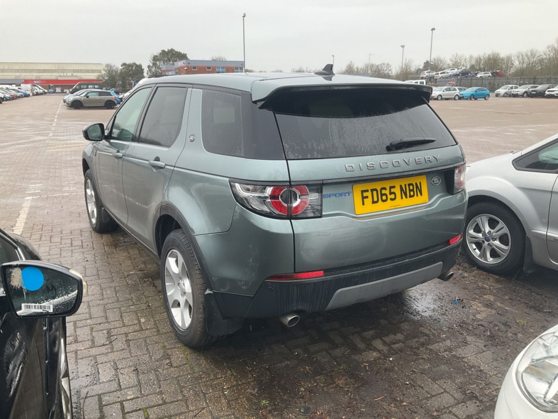 ** ON SALE ** Land Rover Discovery Sport 2.0 TD4 150 SE Tech 2015 '65 Reg' -ULEZ Compliant - Image 3 of 8