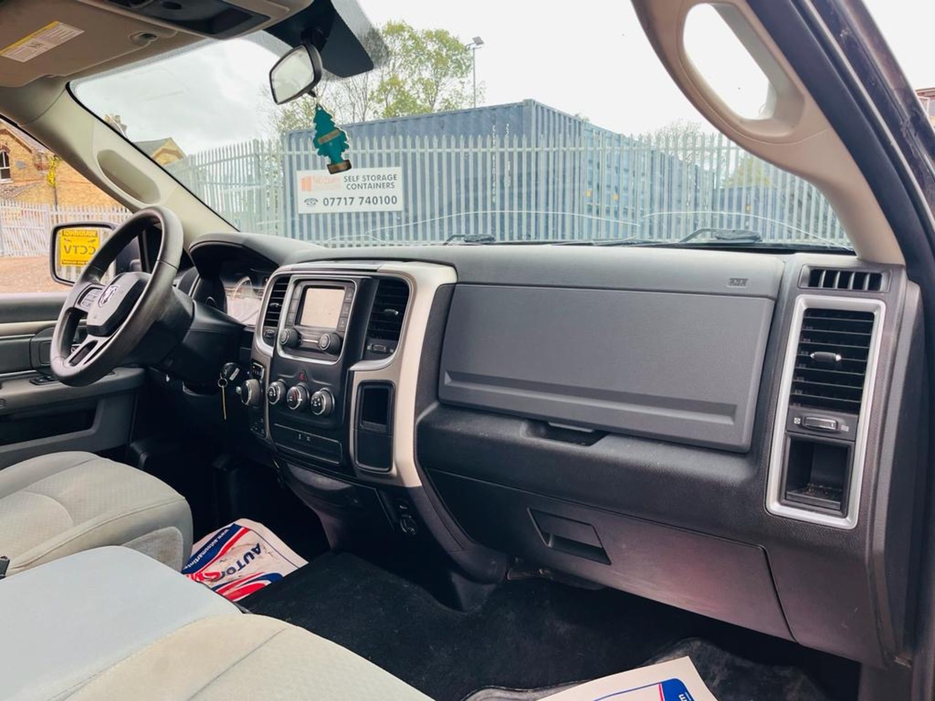 Dodge Ram 5.7 Hemi 1500 SLT 4WD Crew Cab ' 2018 Year' A/C - Fresh Import - ULEZ Compliant - Bild 15 aus 31