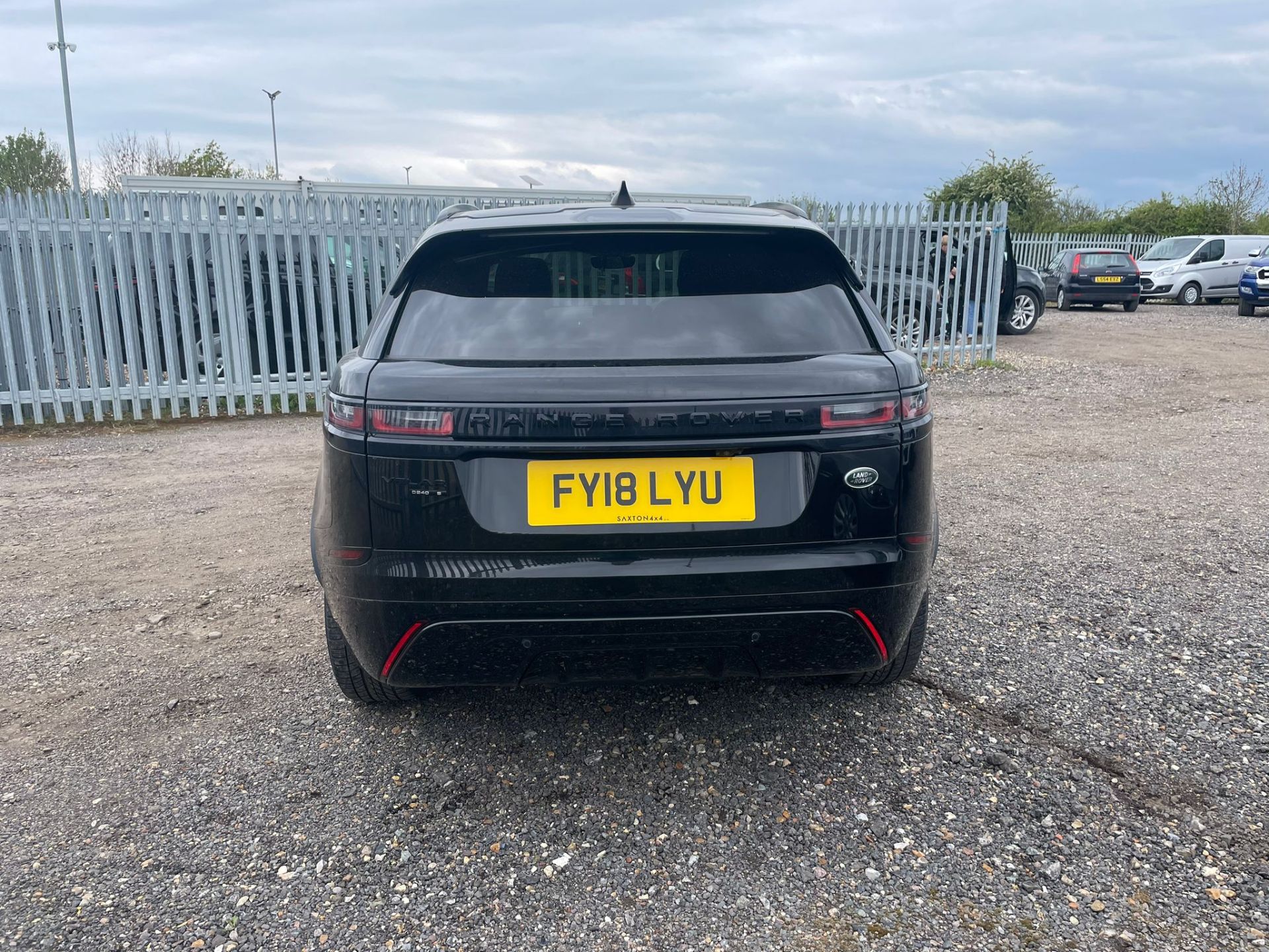 Land Rover Range Rover Velar 2.0 D240 R-Dynamic S 2018 '18 Reg' 4WD - Panoramic Roof- ULEZ Compliant - Image 6 of 33