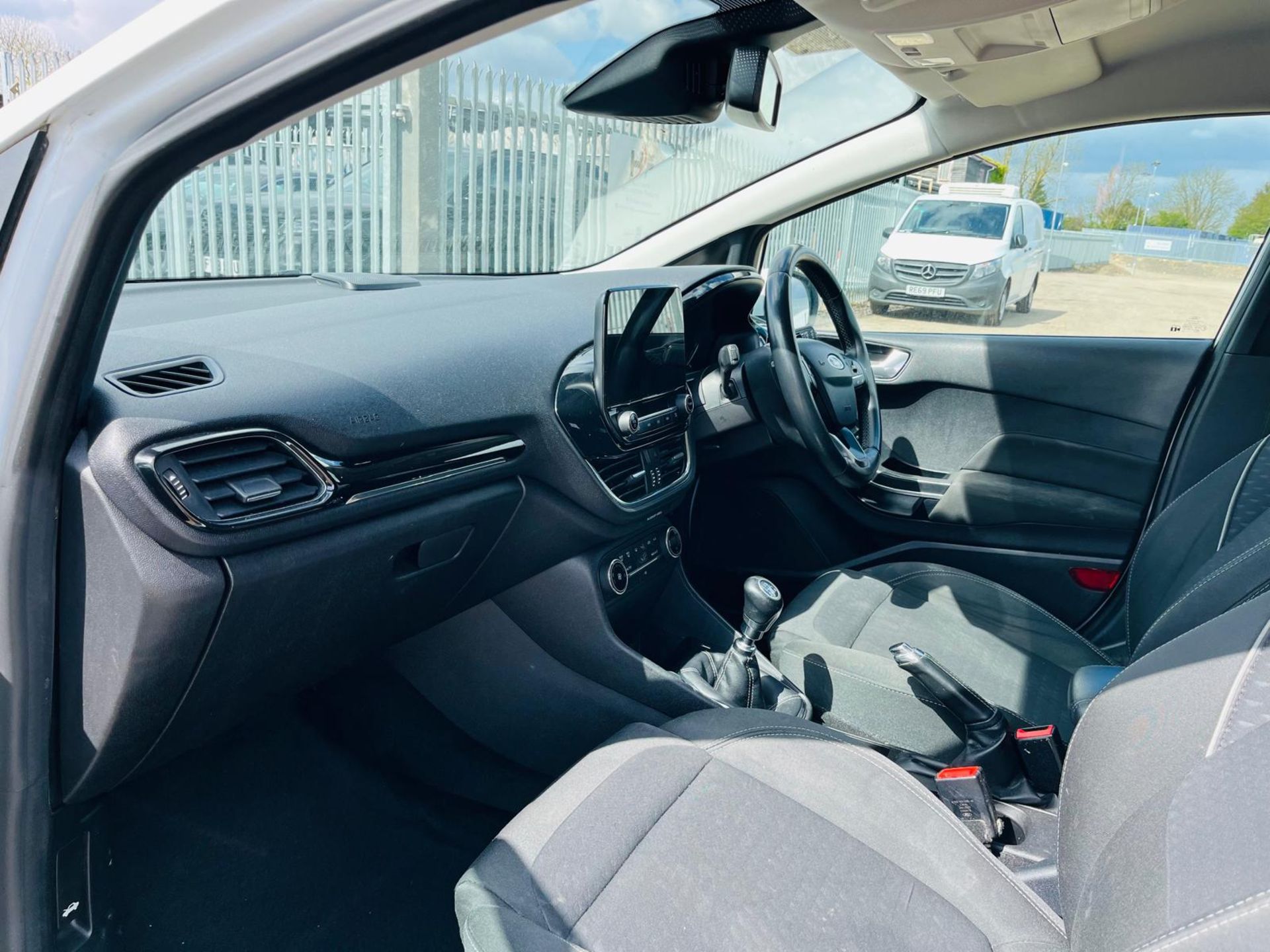 ** ON SALE **Ford Fiesta 100 Titanium 1.0 2018 '68 Reg' - A/C - Navigation - ULEZ Compliant - Image 22 of 34