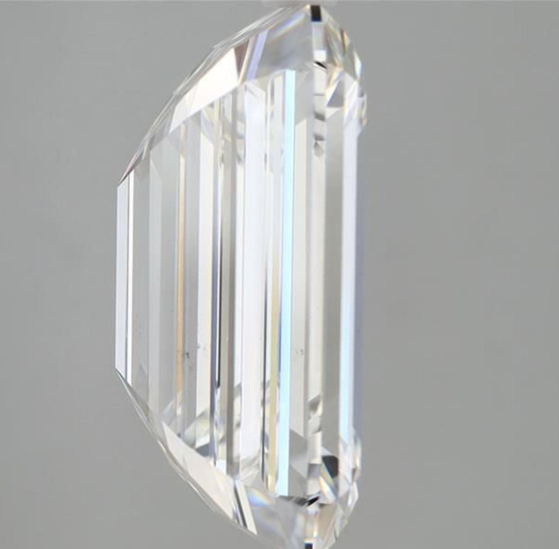 Emerald Cut Diamond F Colour SI1 Clarity 11.04 Carat EX EX - IGI - Bild 5 aus 8
