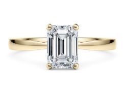 Emerald Cut Diamond 18kt Yellow Gold Ring 4.00 Carat D Colour VVS2 Clarity EX EX - IGI