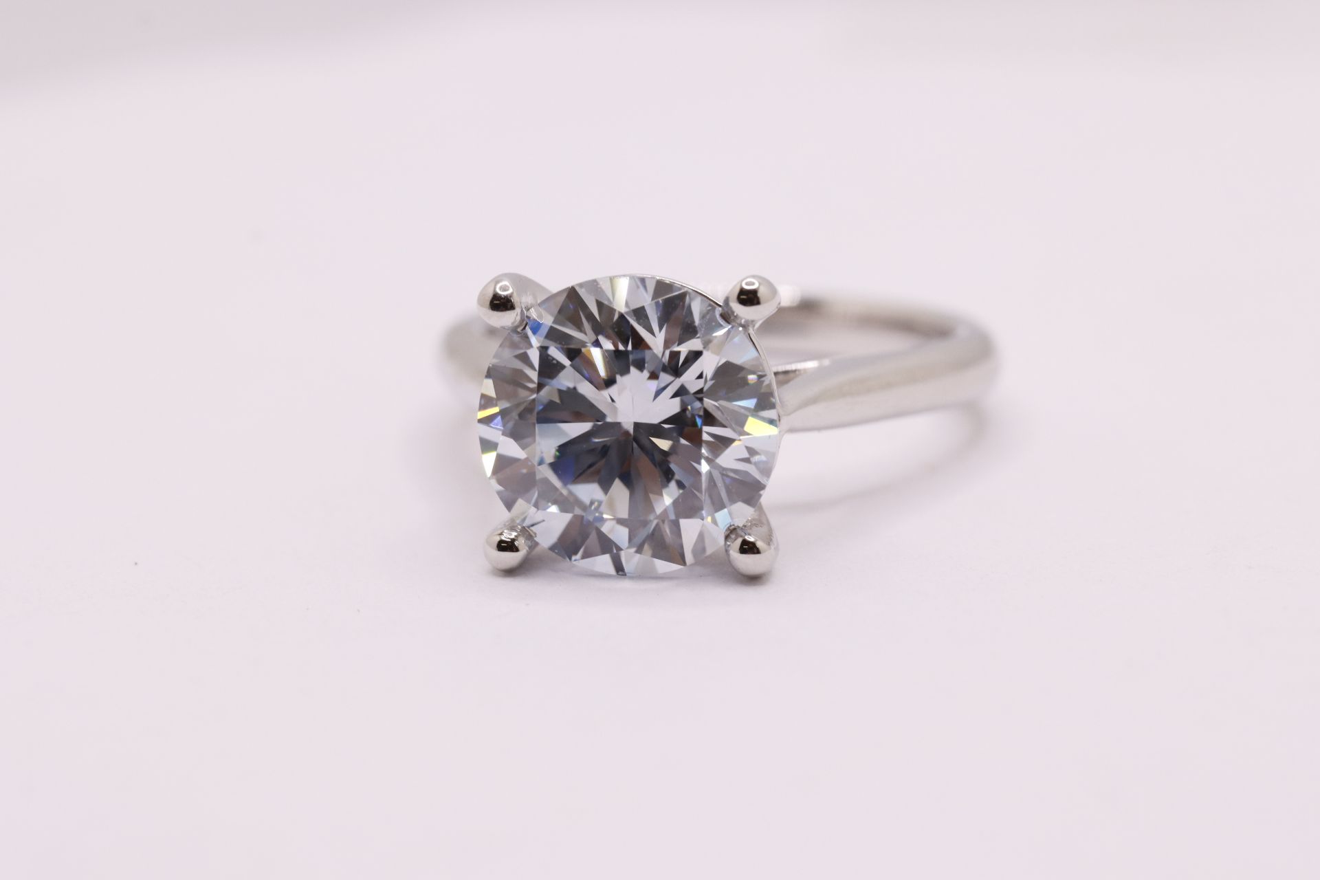Round Brilliant Cut Diamond 4.04 Carat Fancy Blue Colour VVS2 Clarity Platinum Ring - IGI Cert - Bild 5 aus 14