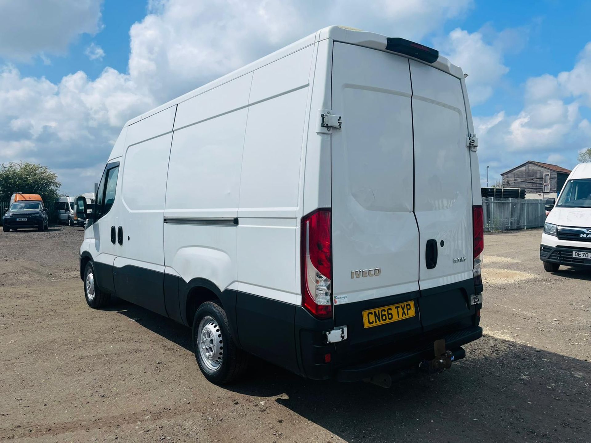 ** ON SALE **Iveco Daily 35S13 2.3 L2 H1 2016 '66 Reg' -ULEZ Compliant -Bluetooth Handsfree -Tow Bar - Image 5 of 24