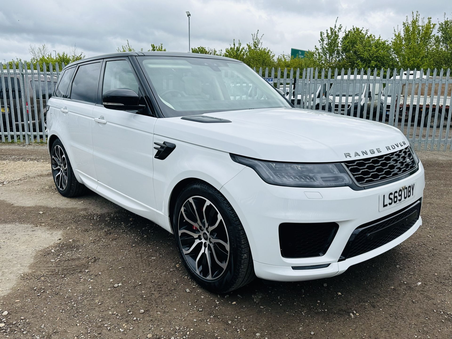 Land Rover Range Rover Sport 2.0 P400E HSE Dynamic 2019 '69 Reg' - ULEZ Compliant - Sat Nav - A/C