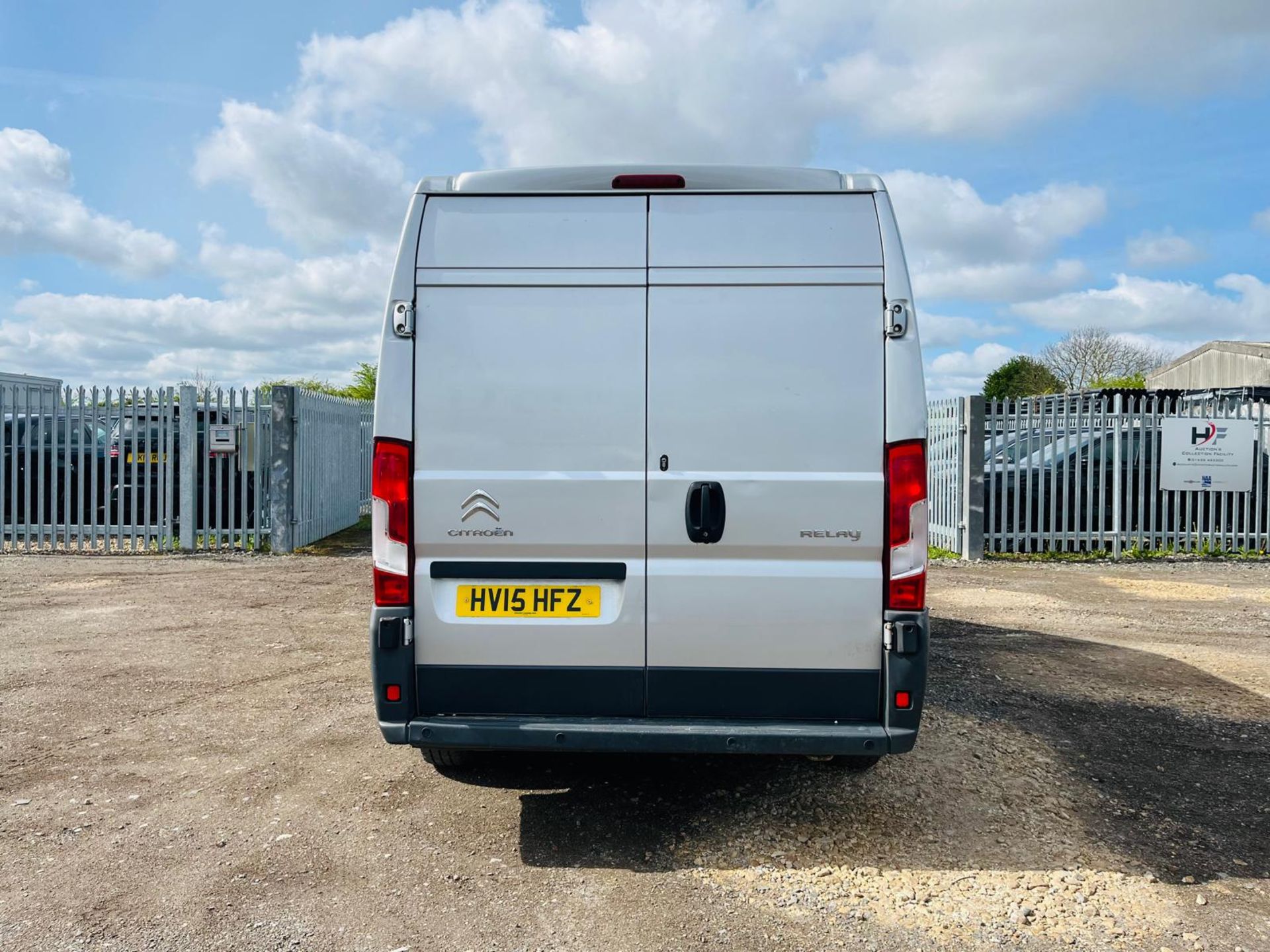 ** ON SALE ** Citroen Relay 2.2 HDI 130 Enterprise L2 H2 2.2 2015 '15 Reg' -A/C- Plylined- Bluetooth - Image 9 of 29