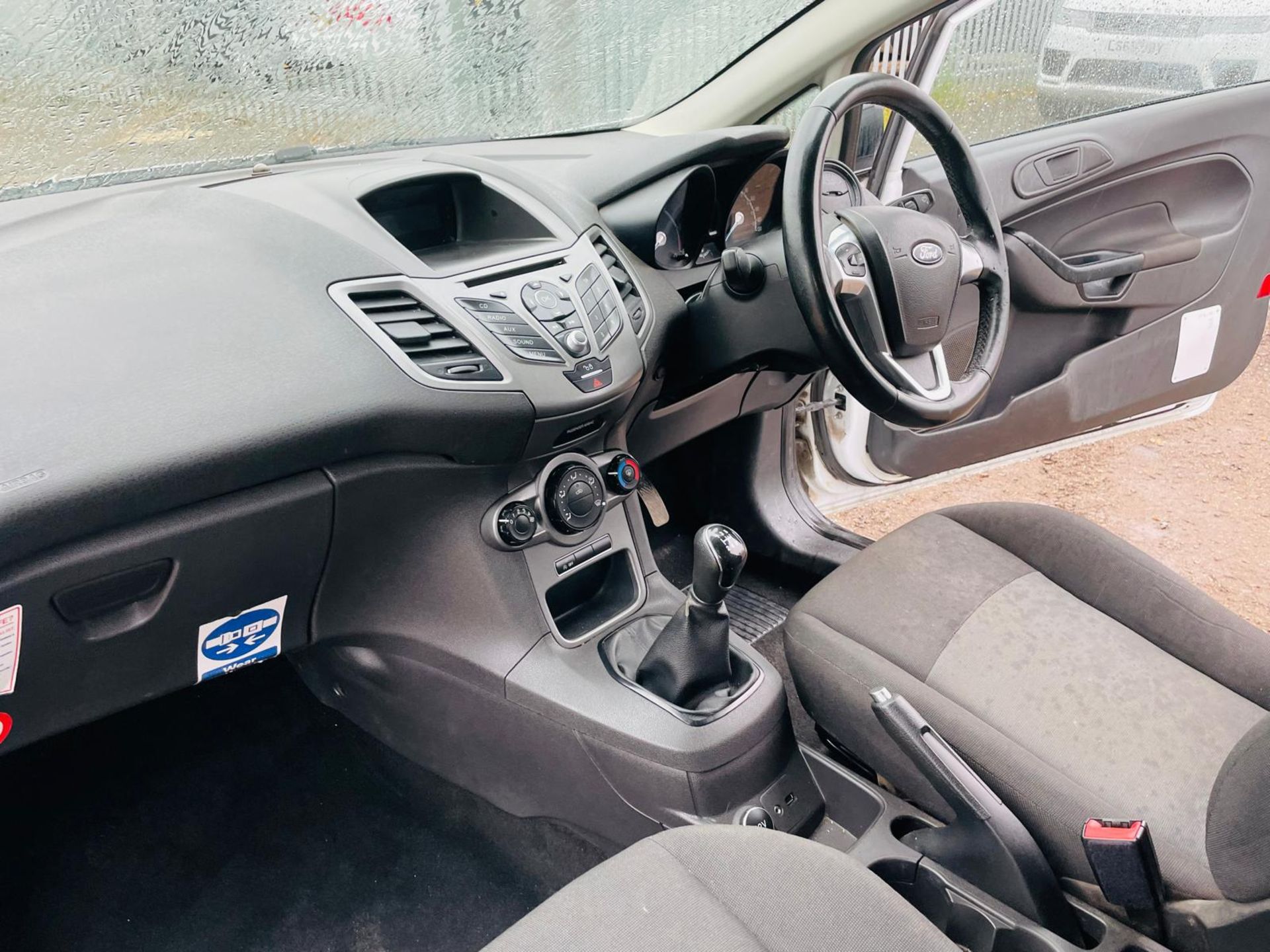 ** ON SALE ** Ford Fiesta 1.5 TDCI EcoNetic 2016 '16 Reg' Very Economical - Parking Sensors - Bild 20 aus 25