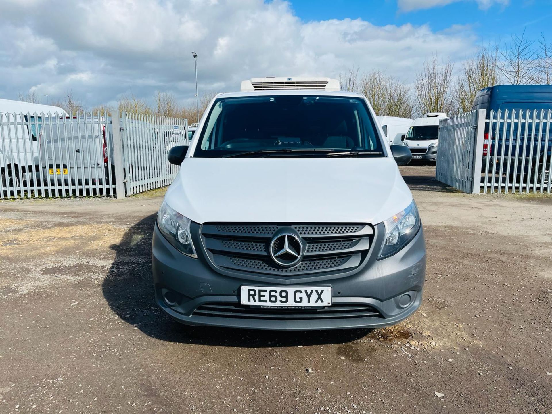 Mercedes Benz Vito 2.1 114 CDI BlueTec PURE Fridge/Freezer 2019 '69 Reg' - ULEZ Compliant - Bild 2 aus 29