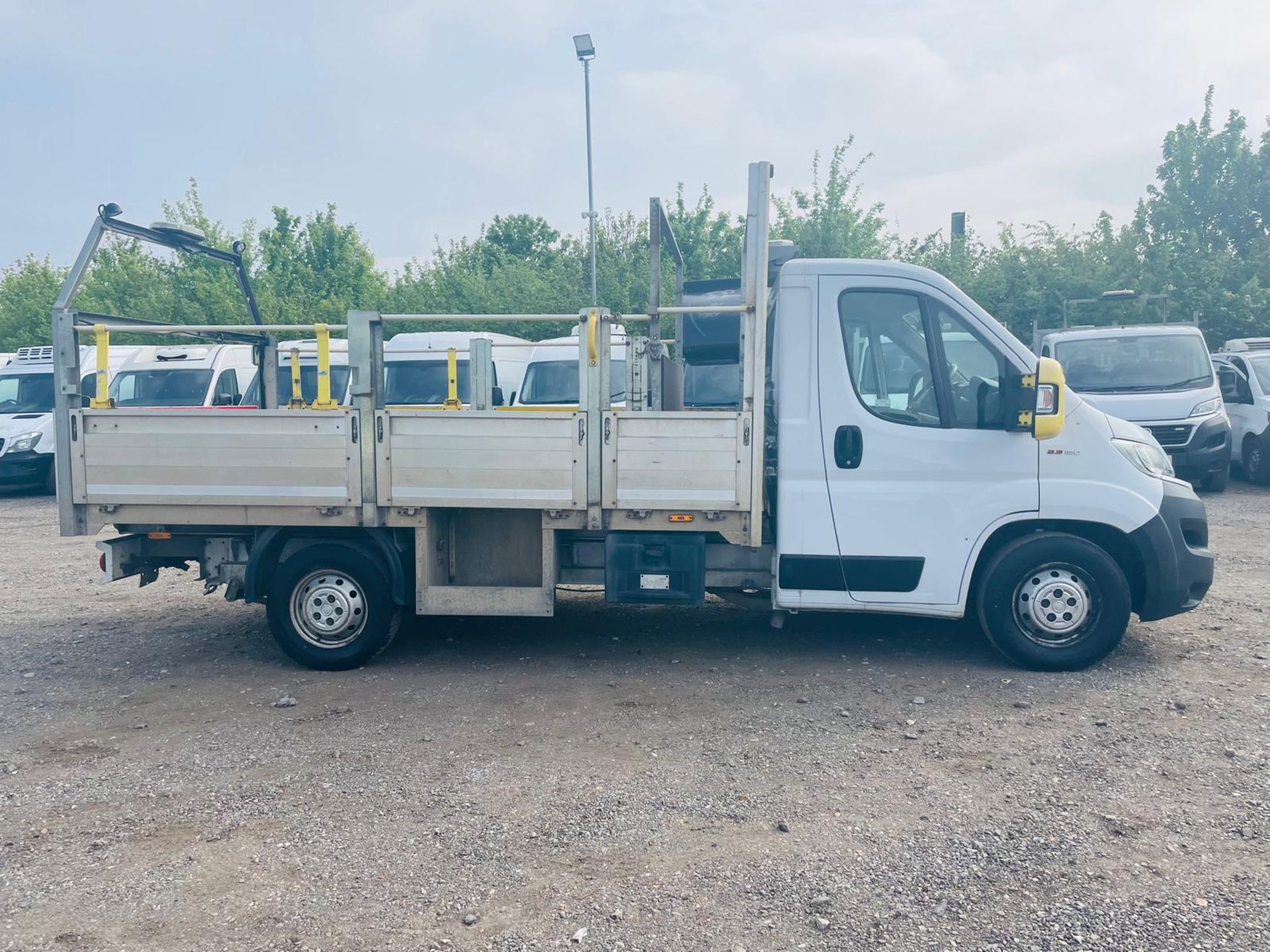 Fiat Ducato 35 Maxi 2.3 MultiJet 130 L3H1 Dropside 2019 '69 Reg'-1 Former keepers - Only 76,029 - Image 13 of 27