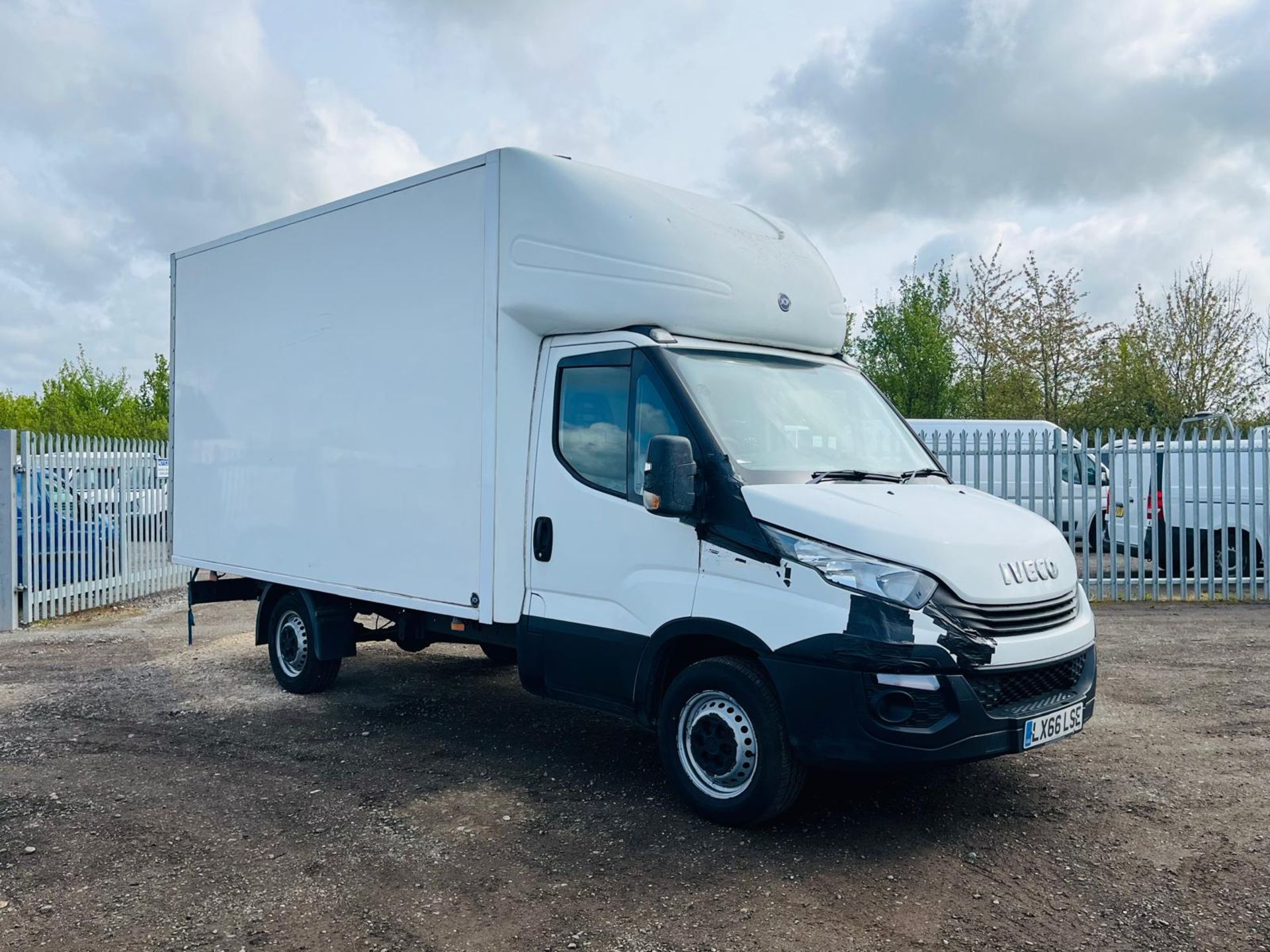 Iveco Daily Luton 35S14 MWB 2.3 HD 3.5 Tonne 2016 '66 Reg' - ULEZ Compliant - Rear Roller Shutter - Image 3 of 22