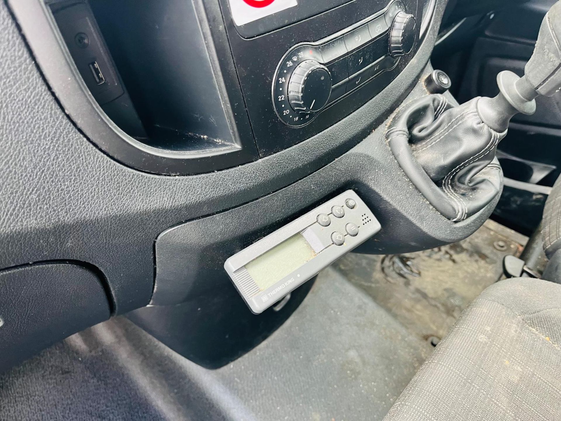 Mercedes Benz Vito 114 CDI RWD Fridge/Freezer 2.1 2019 '19 Reg '-ULEZ Compliant-Parking Sensors-A/C - Bild 21 aus 27