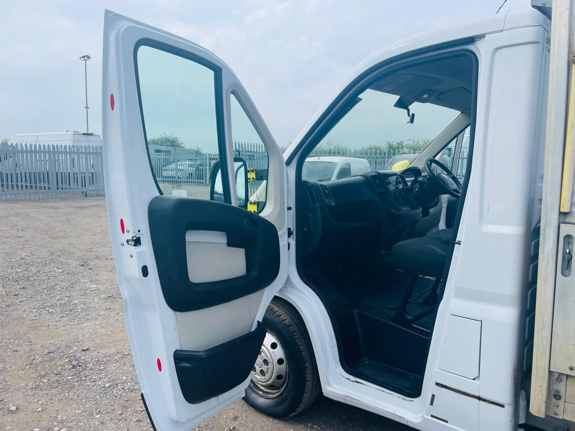 Fiat Ducato 35 Maxi 2.3 MultiJet 130 L3H1 Dropside 2019 '69 Reg'-1 Former keepers - Only 76,029 - Bild 24 aus 27