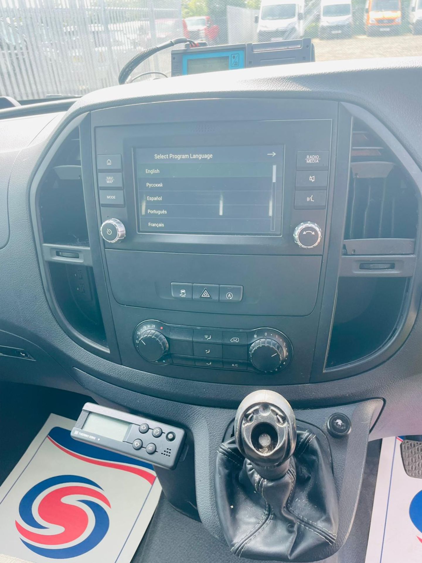 Mercedes Benz Vito 114 CDI RWD Fridge/Freezer 2.1 2019 '69 Reg '-ULEZ Compliant-Parking Sensors-A/C - Image 24 of 31