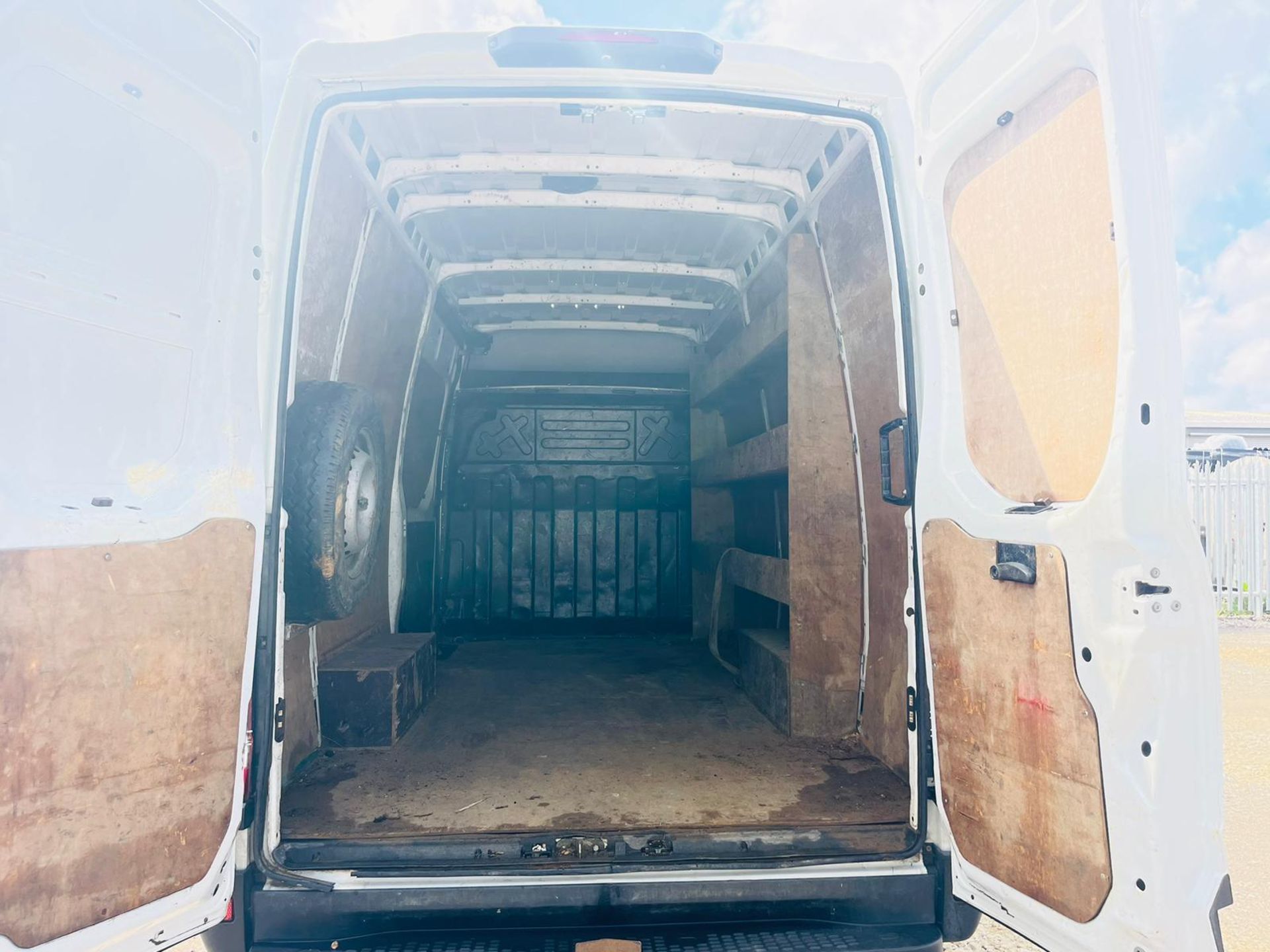 ** ON SALE **Iveco Daily 35S13 2.3 L2 H1 2016 '66 Reg' -ULEZ Compliant -Bluetooth Handsfree -Tow Bar - Image 8 of 24