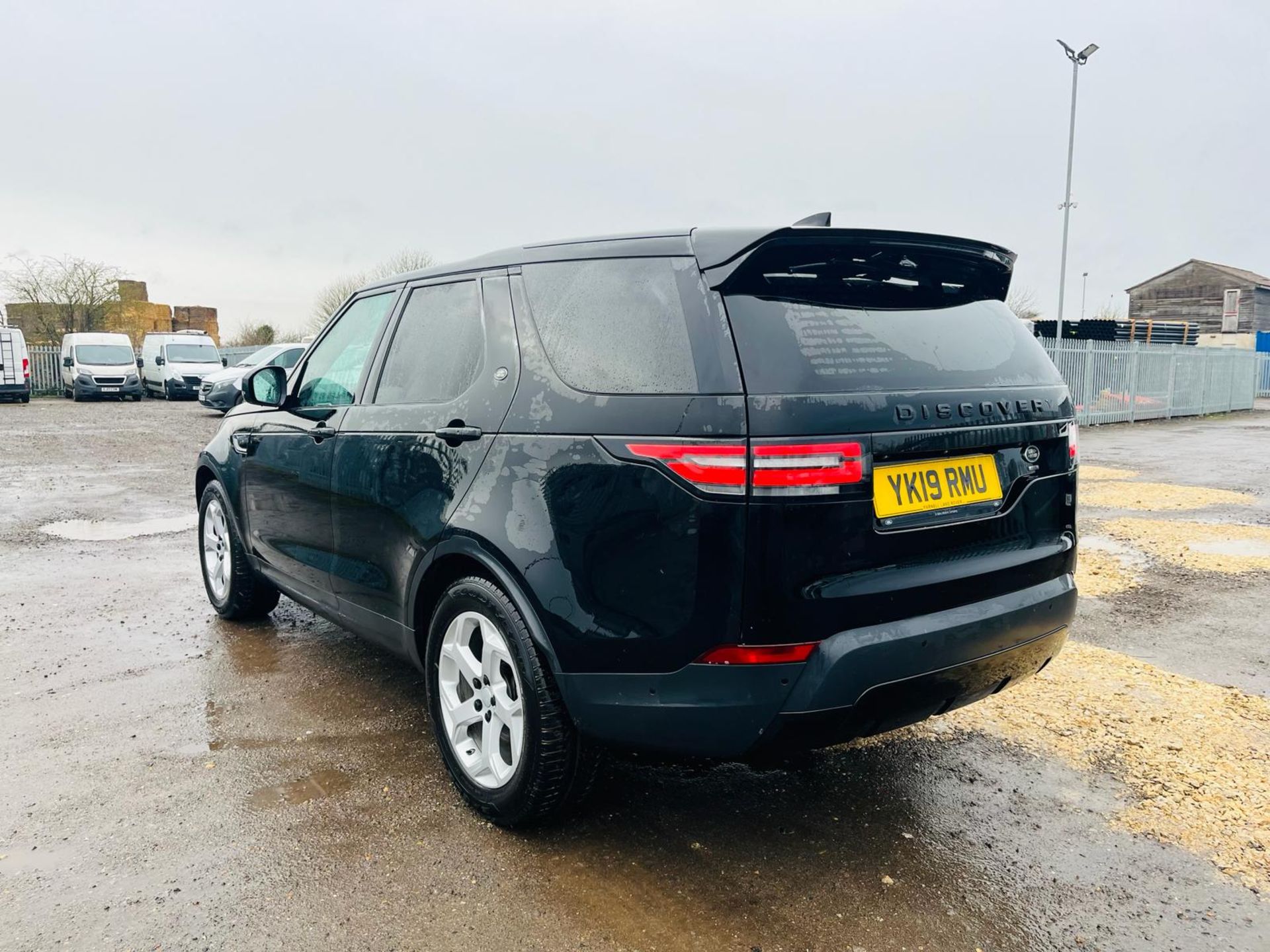 ** ON SALE ** Land Rover Discovery SD4 HSE Edition 4WD Auto 2019 '19 Reg' Commercial - Sat Nav - A/C - Image 5 of 33
