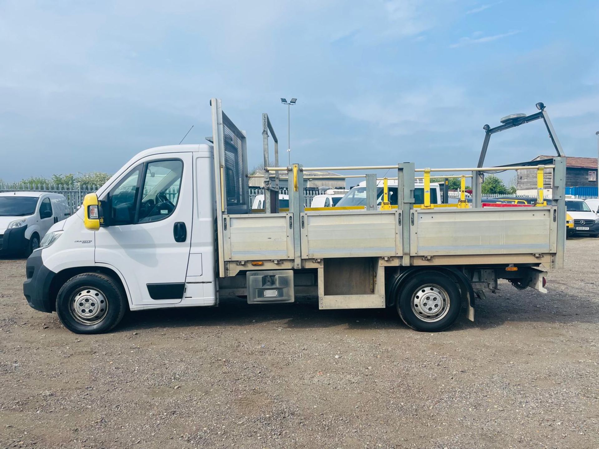 Fiat Ducato 35 Maxi 2.3 MultiJet 130 L3H1 Dropside 2019 '69 Reg'-1 Former keepers - Only 76,029 - Image 4 of 27