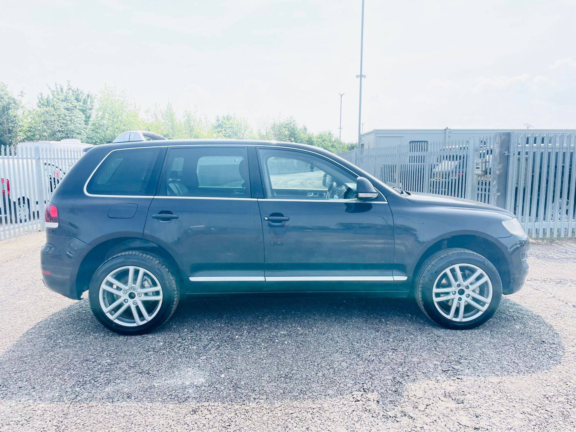 ** ON SALE ** Volkswagen Touareg 3.0 V6 Tdi Altitude 2008 '08 Reg'-Parking Sensors -Bluetooth - Image 11 of 35