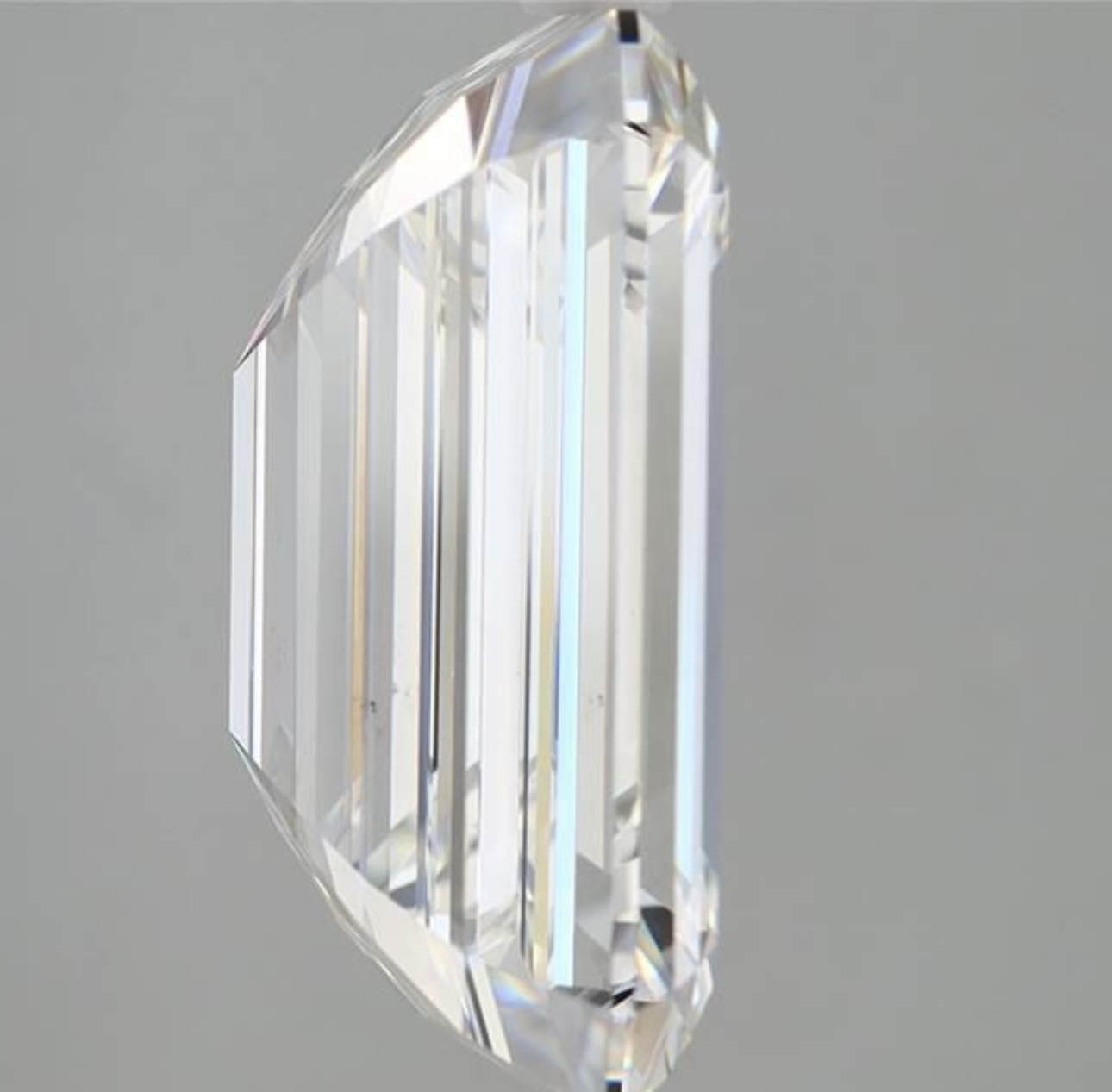 Emerald Cut Diamond F Colour SI1 Clarity 11.04 Carat EX EX - IGI - Image 5 of 8