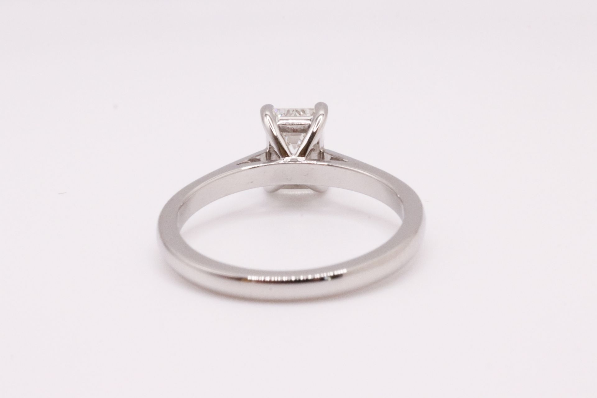 Emerald Cut Natural Diamond Platinum Ring 1.00 Carat D Colour VVS2 Clarity EX EX - GIA - Image 3 of 5