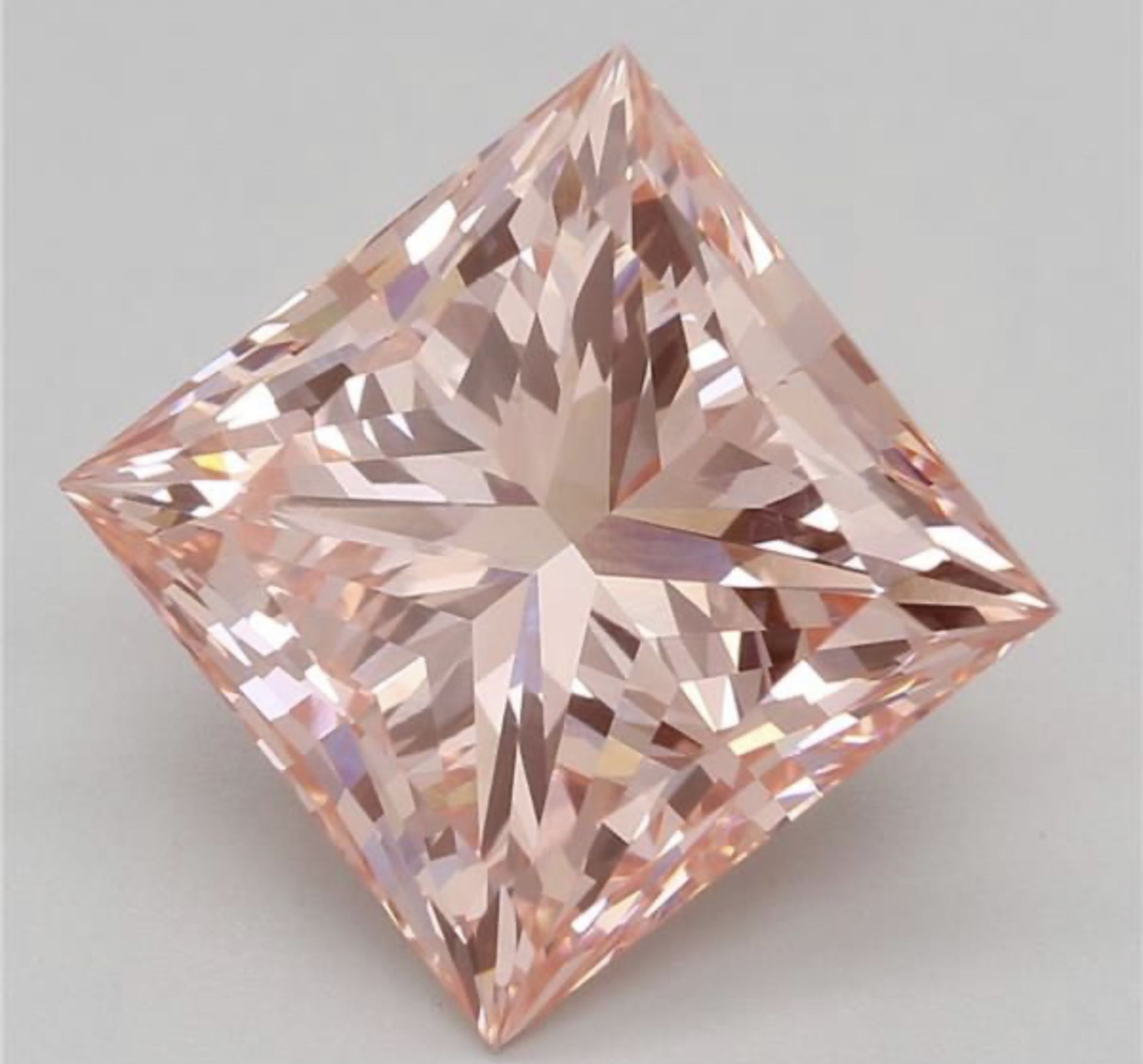 ** ON SALE ** Princess Cut Diamond Fancy Pink Colour VVS2 Clarity 3.02 Carat EX EX - LG593370815 - Image 2 of 8