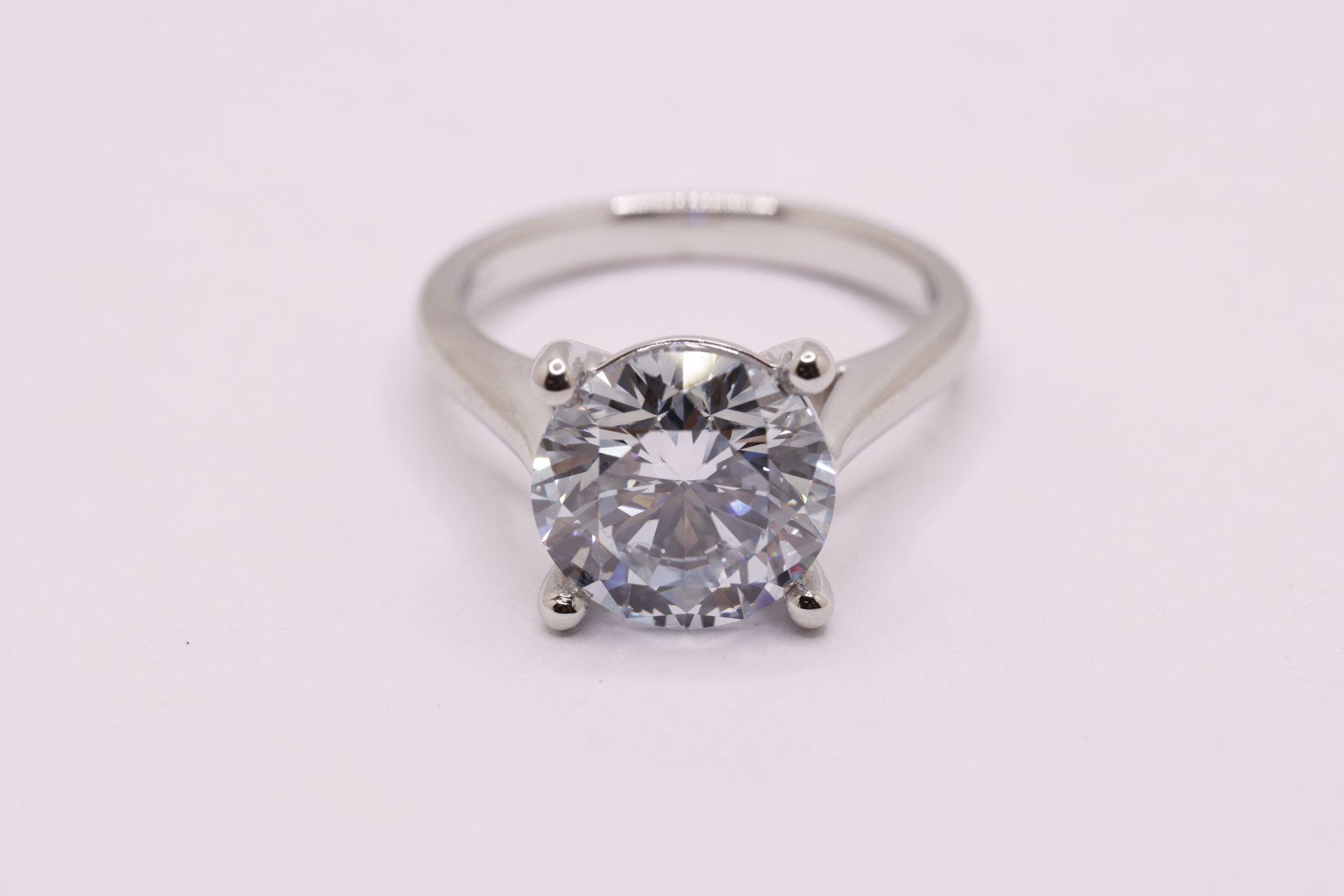 ** ON SALE **Round Brilliant Cut Diamond 4.04 Carat Fancy Blue Colour VVS2 Clarity Platinum Ring - Image 12 of 14