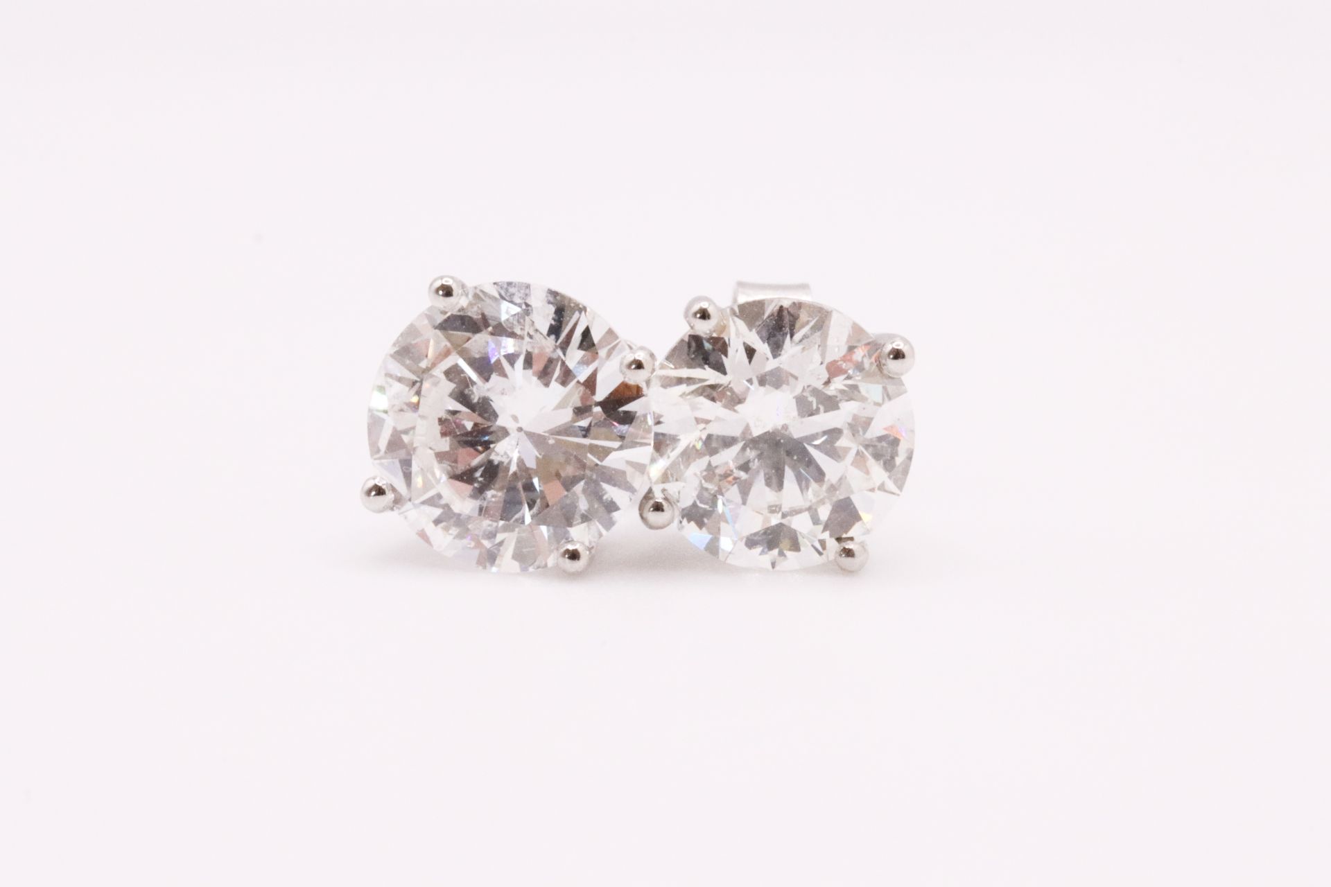 Round Brilliant Cut 4.07 Carat Natural Diamond Platinum Earrings - D Colour VS Clarity - DGI - Image 4 of 6