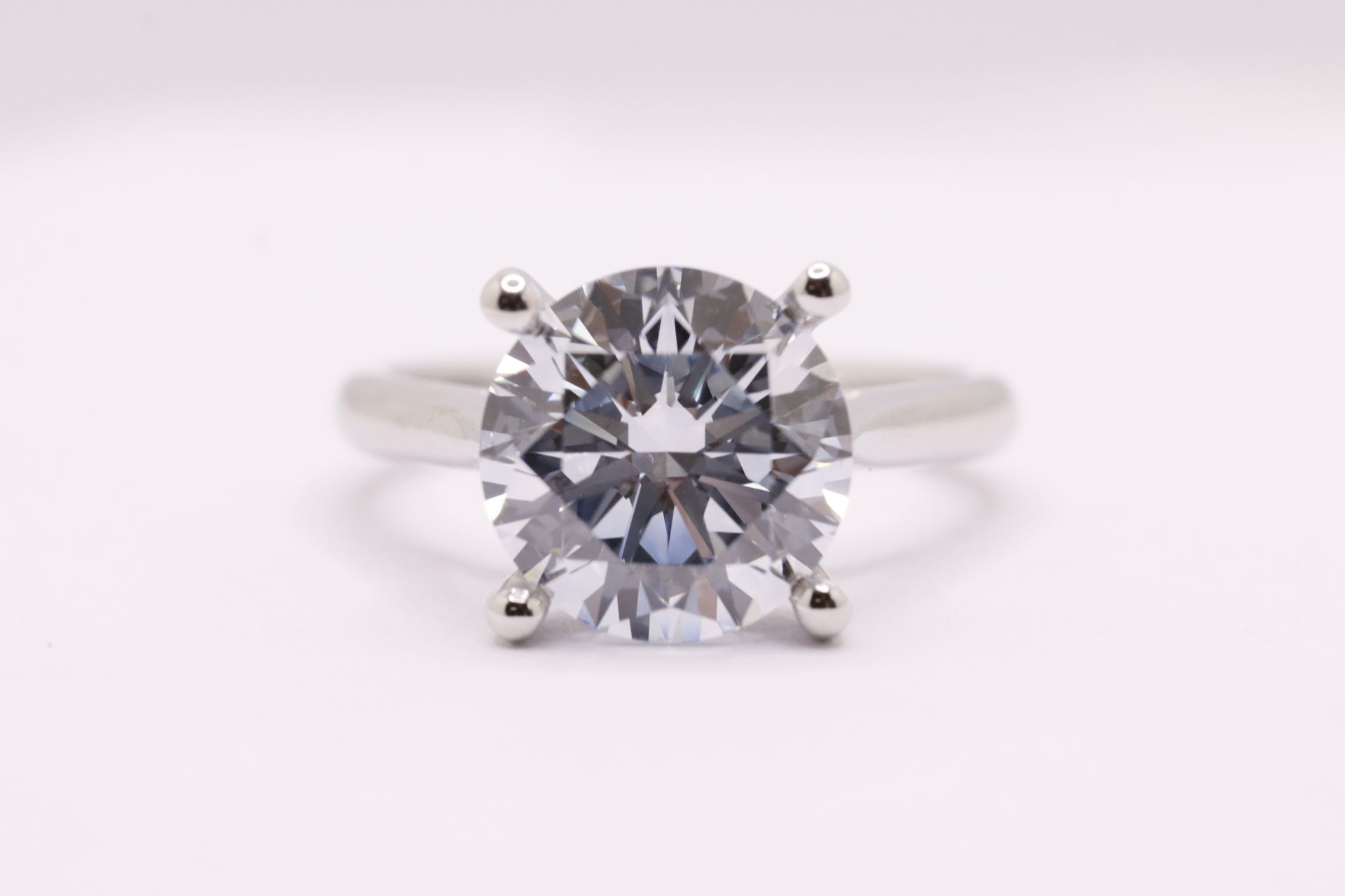 ** ON SALE **Round Brilliant Cut Diamond 4.04 Carat Fancy Blue Colour VVS2 Clarity Platinum Ring - Bild 2 aus 14